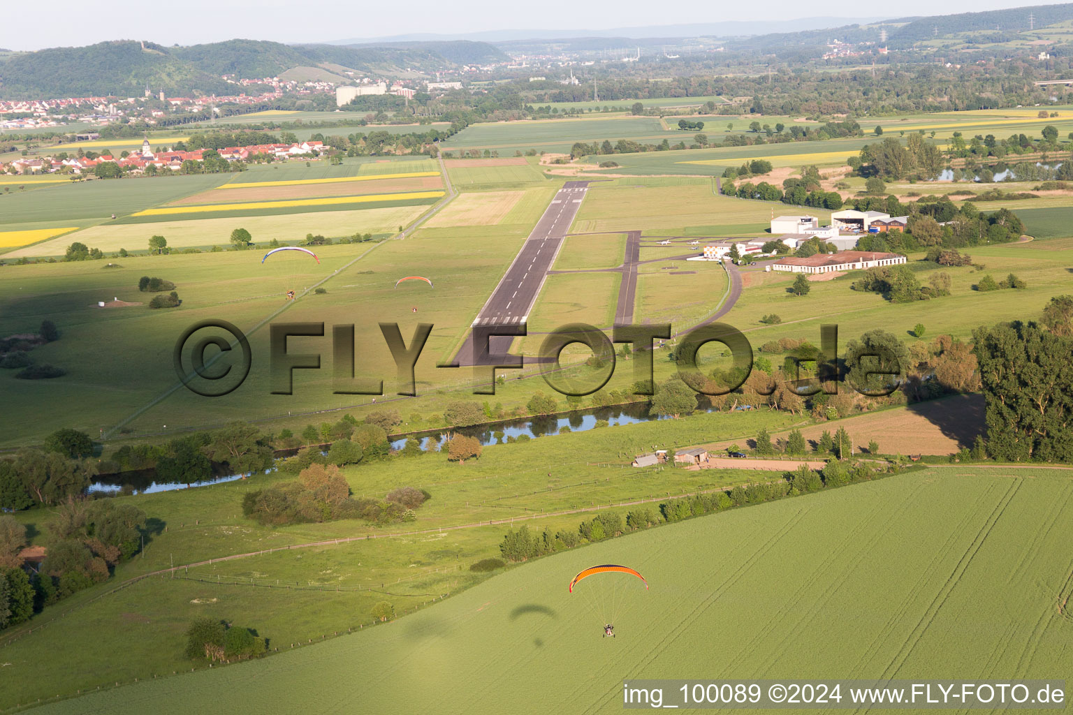 Vue oblique de Aérodrome à Haßfurt dans le département Bavière, Allemagne