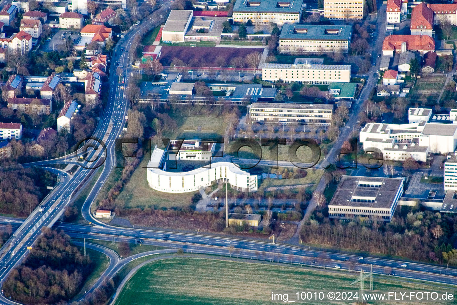 Speyer dans le département Rhénanie-Palatinat, Allemagne depuis l'avion