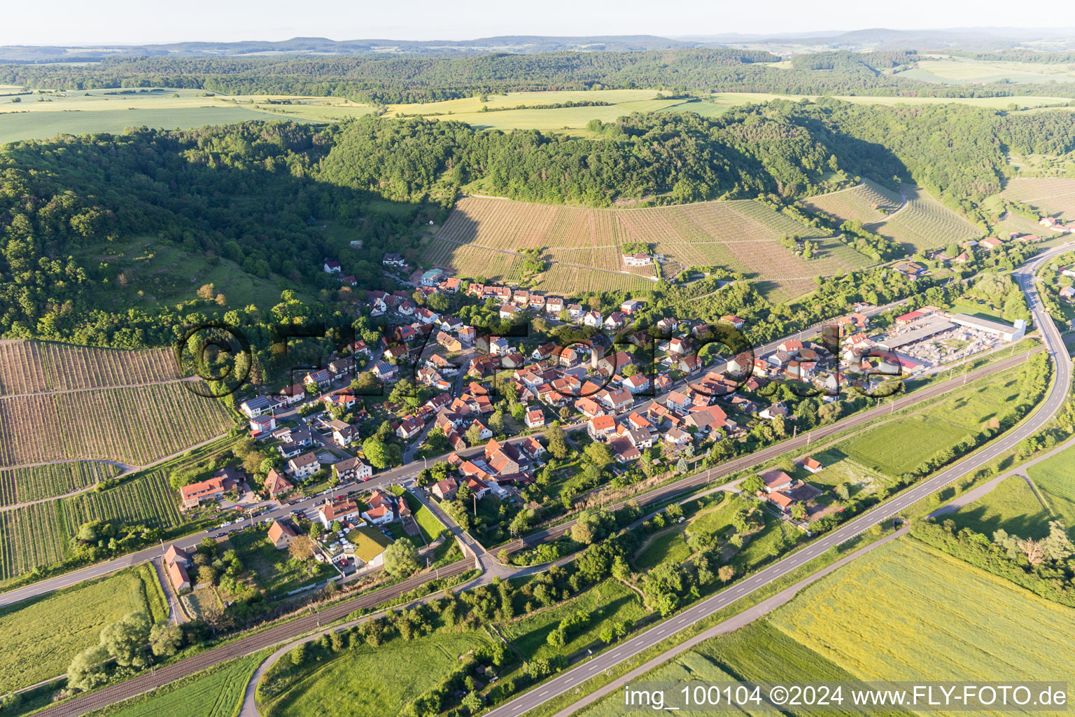 Vue aérienne de Quartier Ziegelanger in Zeil am Main dans le département Bavière, Allemagne