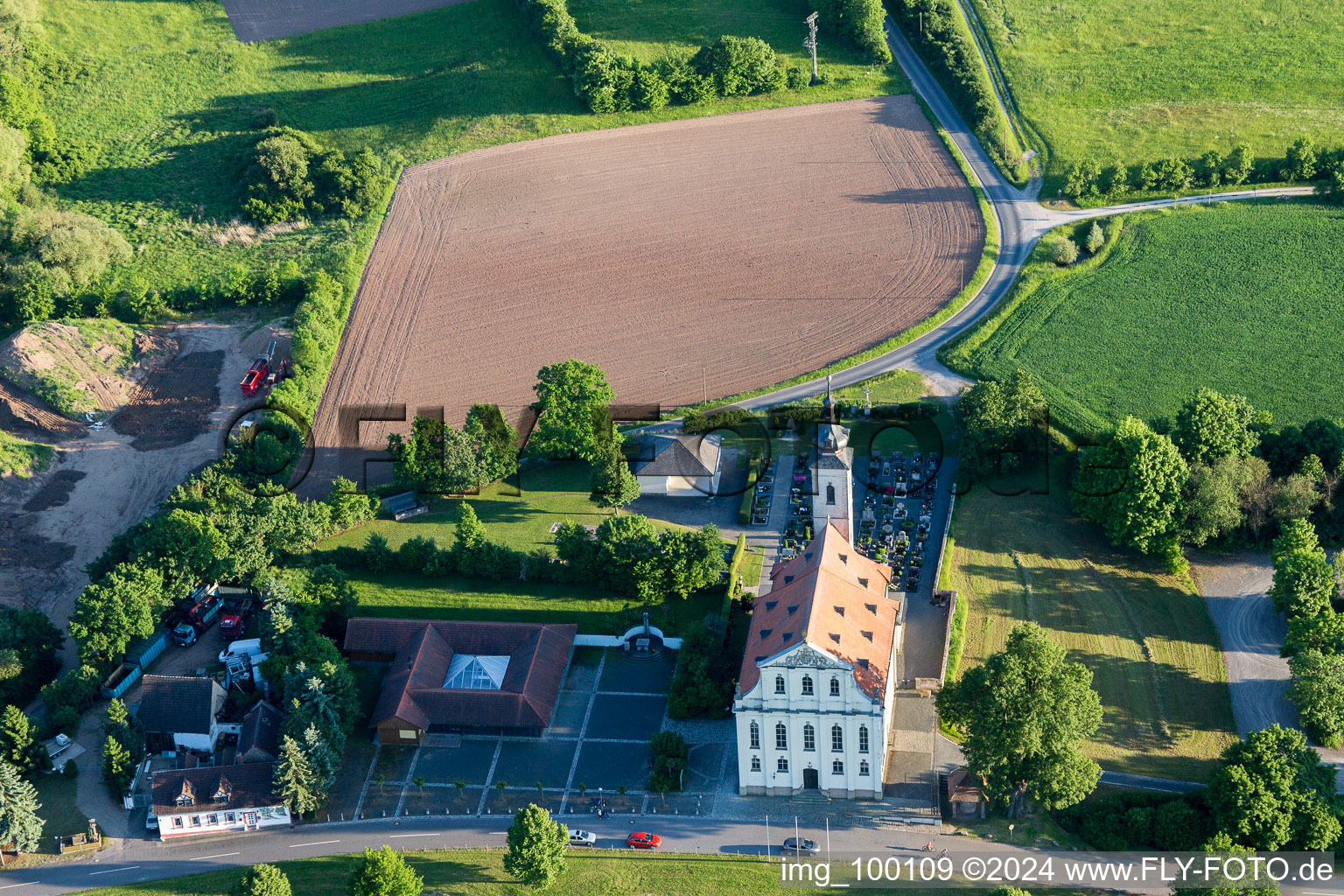 Vue oblique de Sanctuaire à le quartier Limbach in Eltmann dans le département Bavière, Allemagne