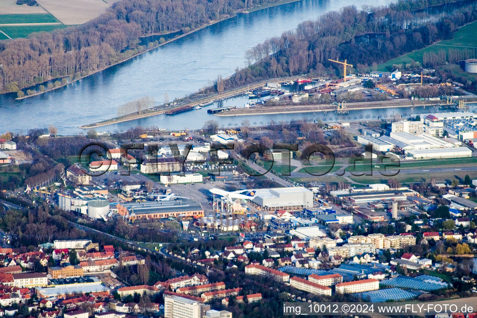 Speyer dans le département Rhénanie-Palatinat, Allemagne vue du ciel