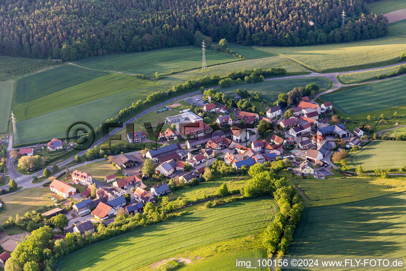 Vue aérienne de Quartier Salmsdorf in Rentweinsdorf dans le département Bavière, Allemagne