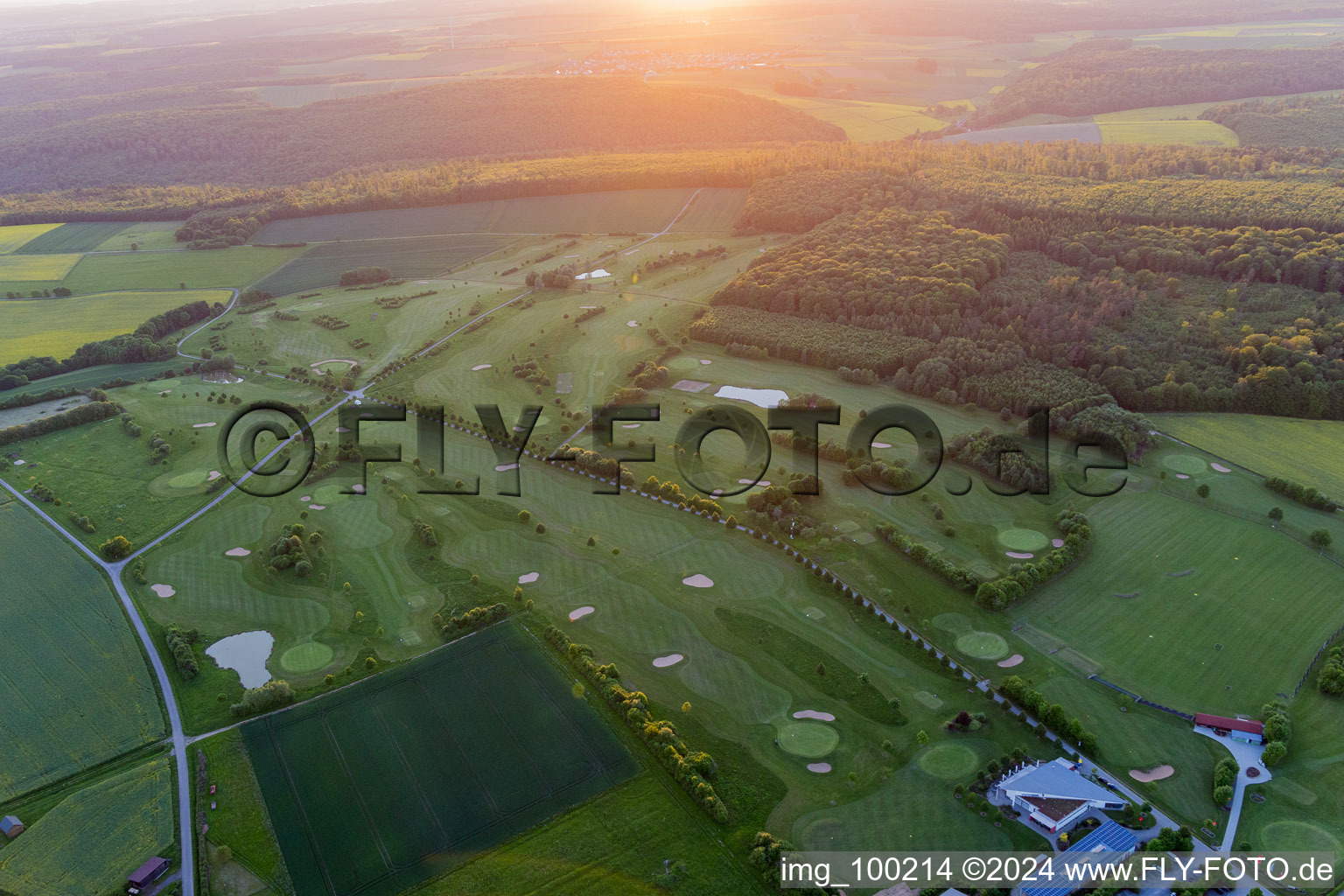 Vue aérienne de Club de golf de Schweinfurt eV à le quartier Löffelsterz in Schonungen dans le département Bavière, Allemagne