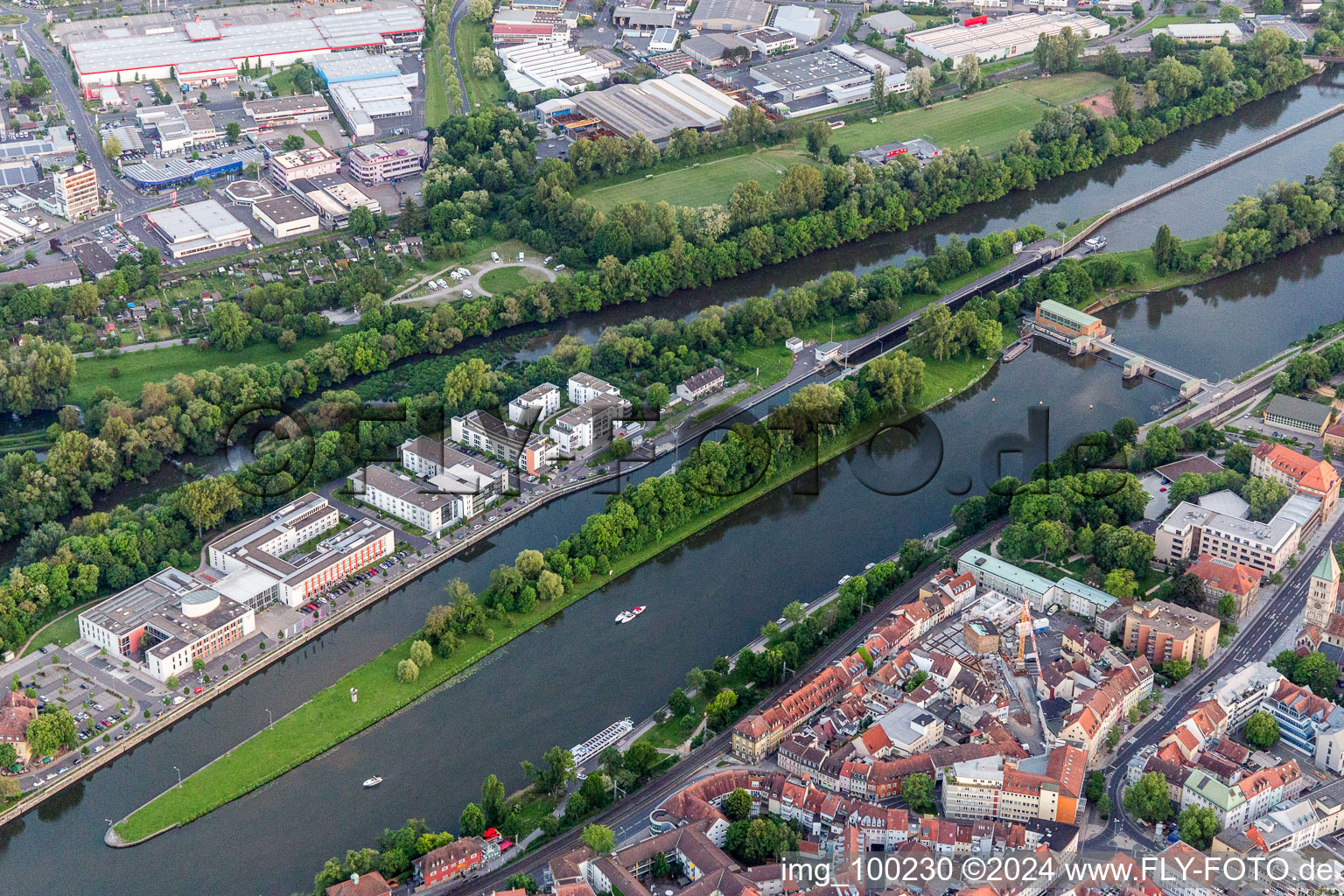 Schweinfurt dans le département Bavière, Allemagne depuis l'avion