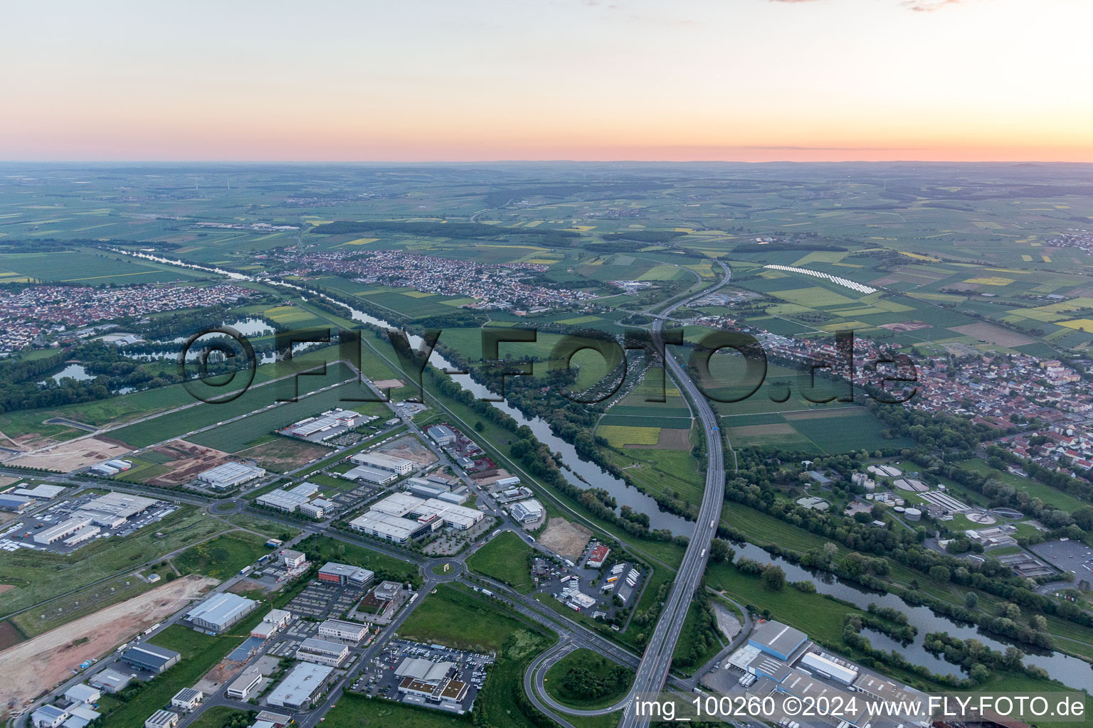 Vue oblique de Schweinfurt dans le département Bavière, Allemagne