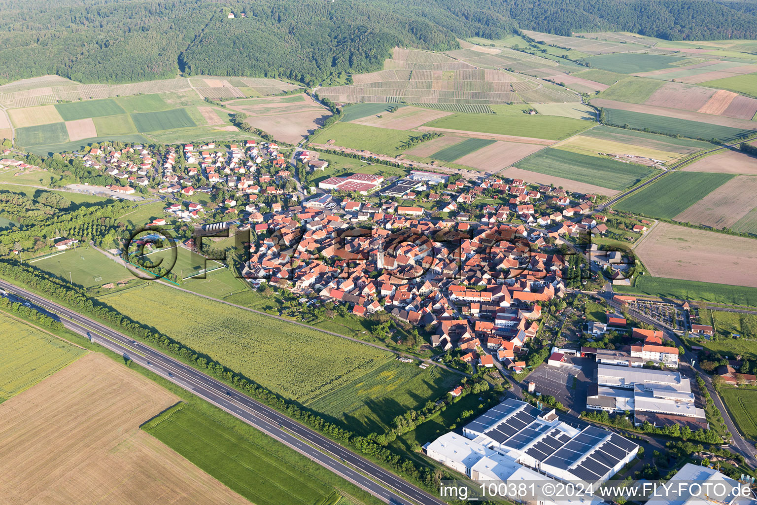 Vue aérienne de Abtswind dans le département Bavière, Allemagne