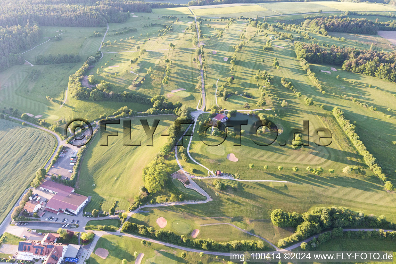 Vue aérienne de Club de golf du Steigerwald à Geiselwind dans le département Bavière, Allemagne