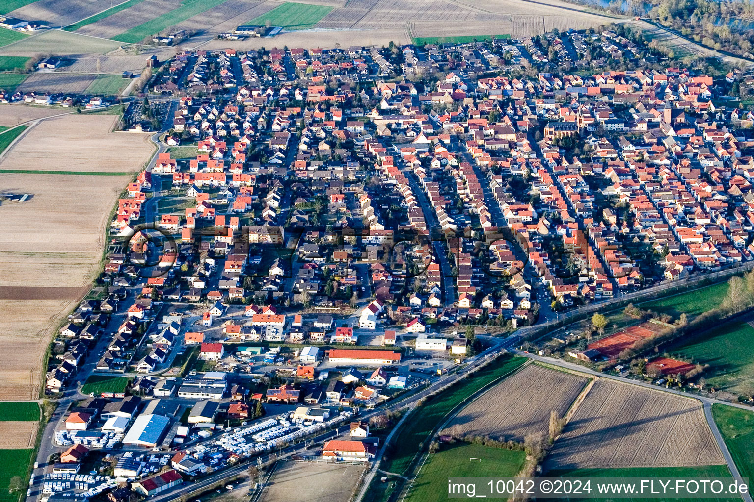 Photographie aérienne de Otterstadt dans le département Rhénanie-Palatinat, Allemagne