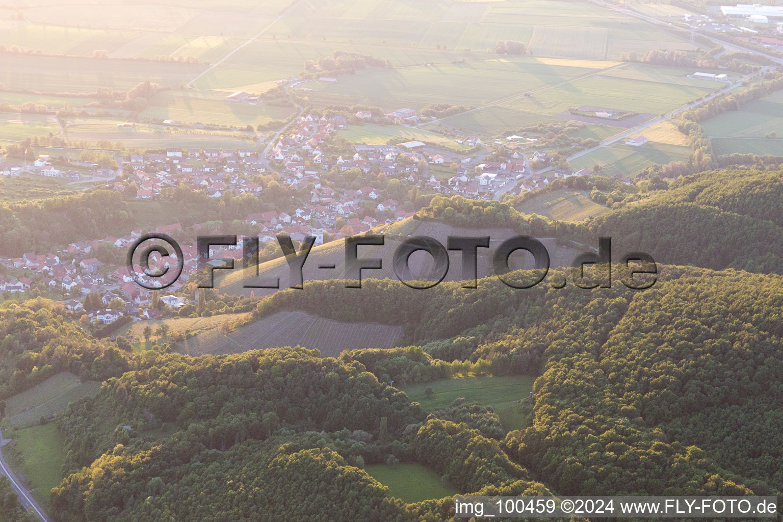 Vue aérienne de Zell am Ebersberg dans le département Bavière, Allemagne