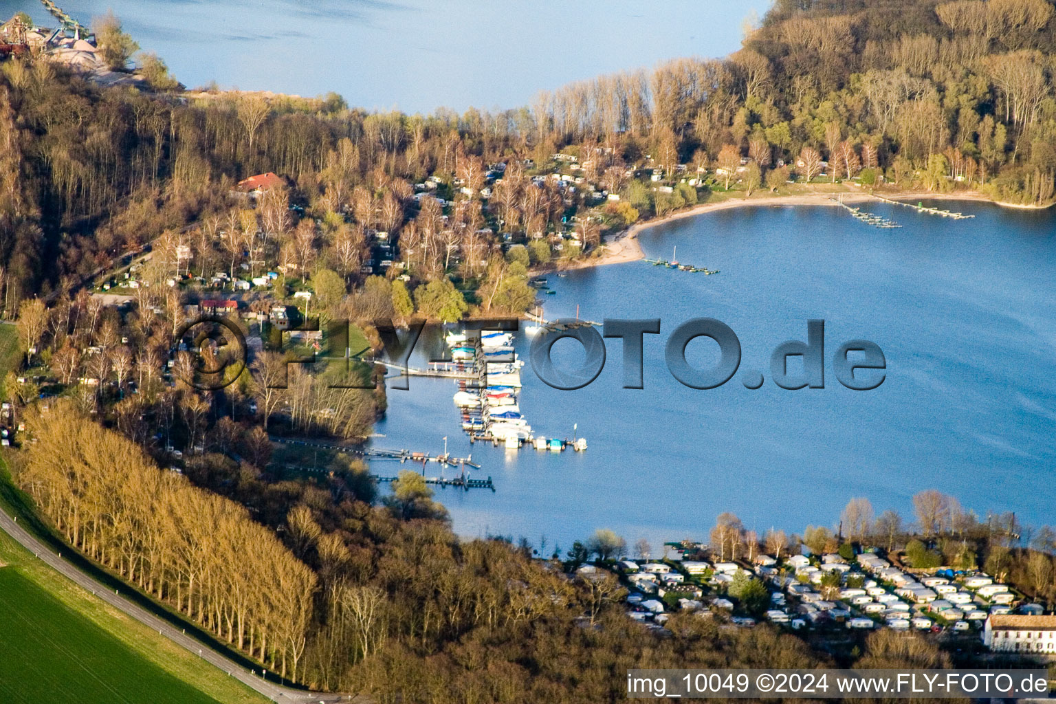 Otterstadt dans le département Rhénanie-Palatinat, Allemagne vue d'en haut