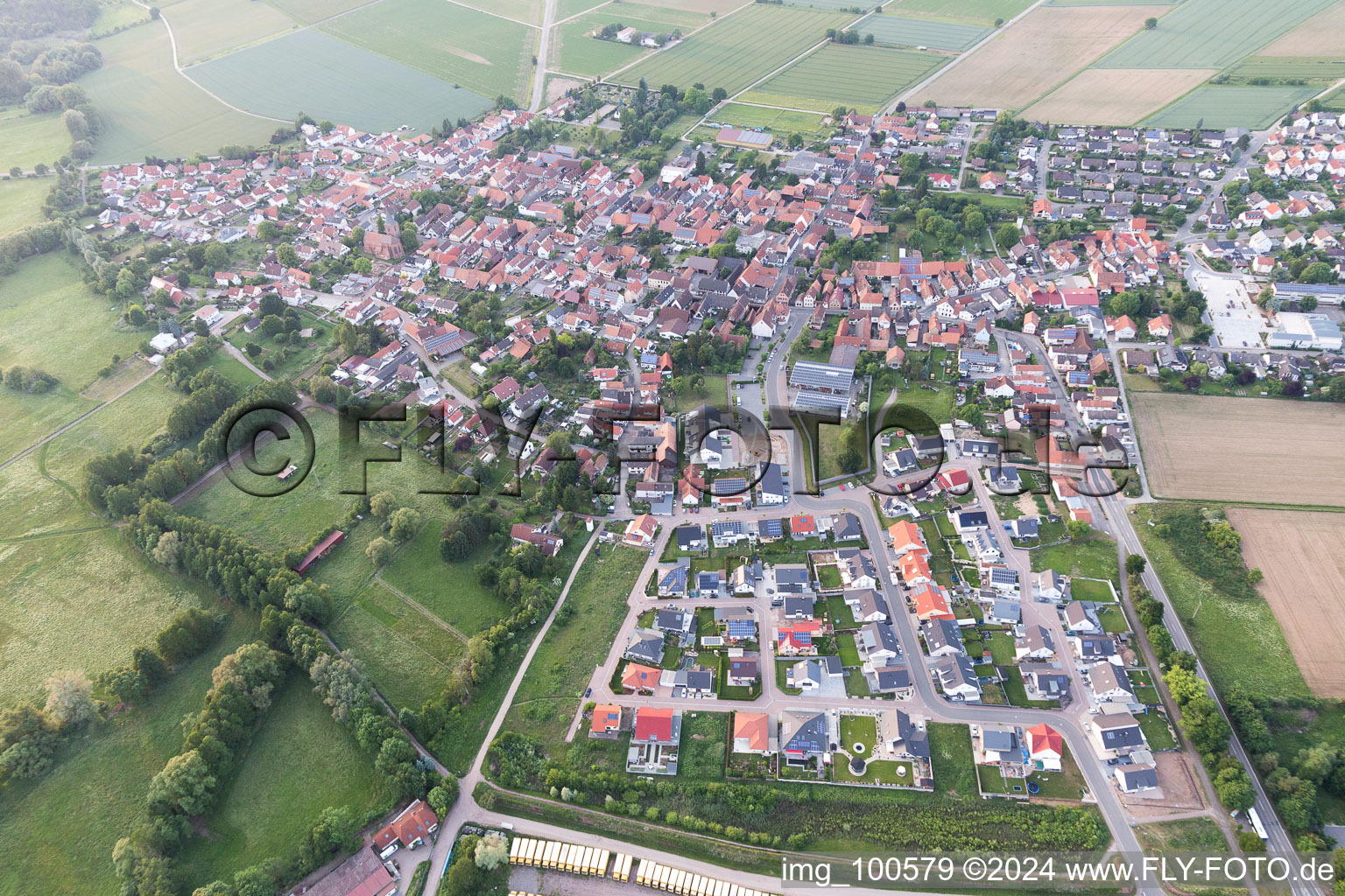 Enregistrement par drone de Rohrbach dans le département Rhénanie-Palatinat, Allemagne