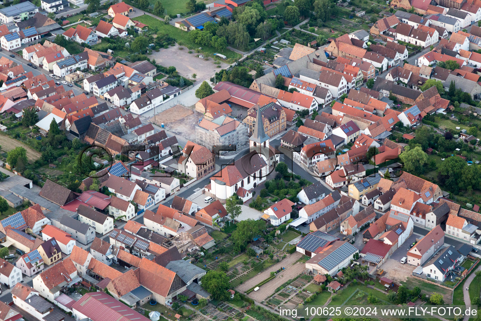 Ottersheim bei Landau dans le département Rhénanie-Palatinat, Allemagne depuis l'avion