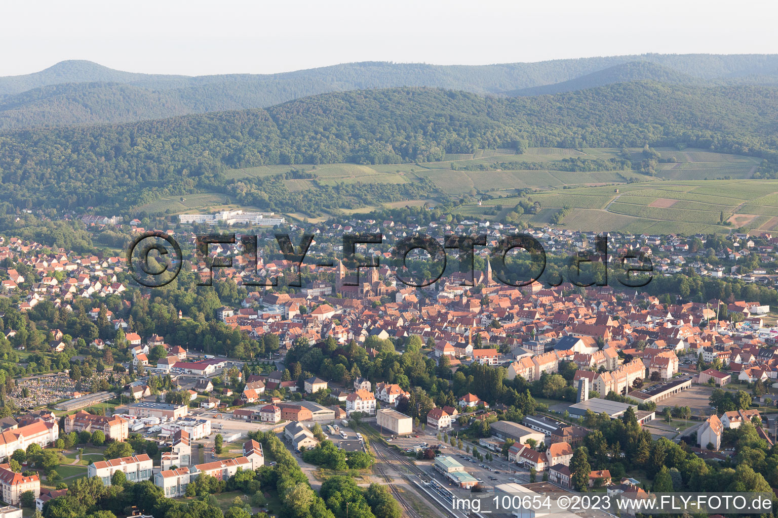 Vue oblique de Altenstadt dans le département Bas Rhin, France