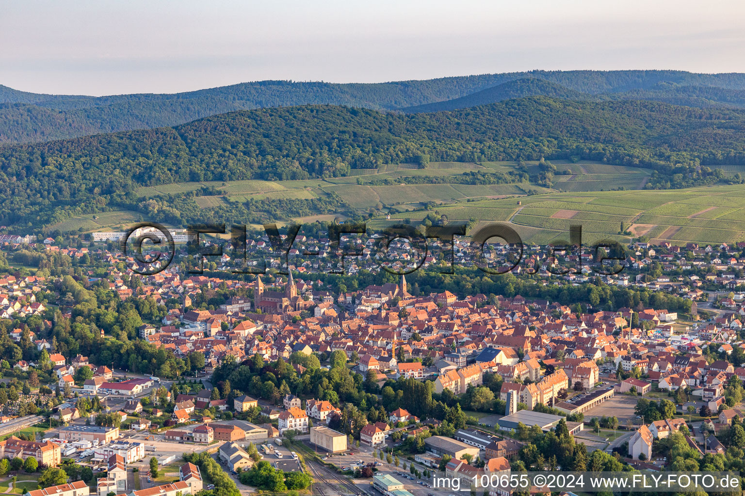 Image drone de Wissembourg dans le département Bas Rhin, France