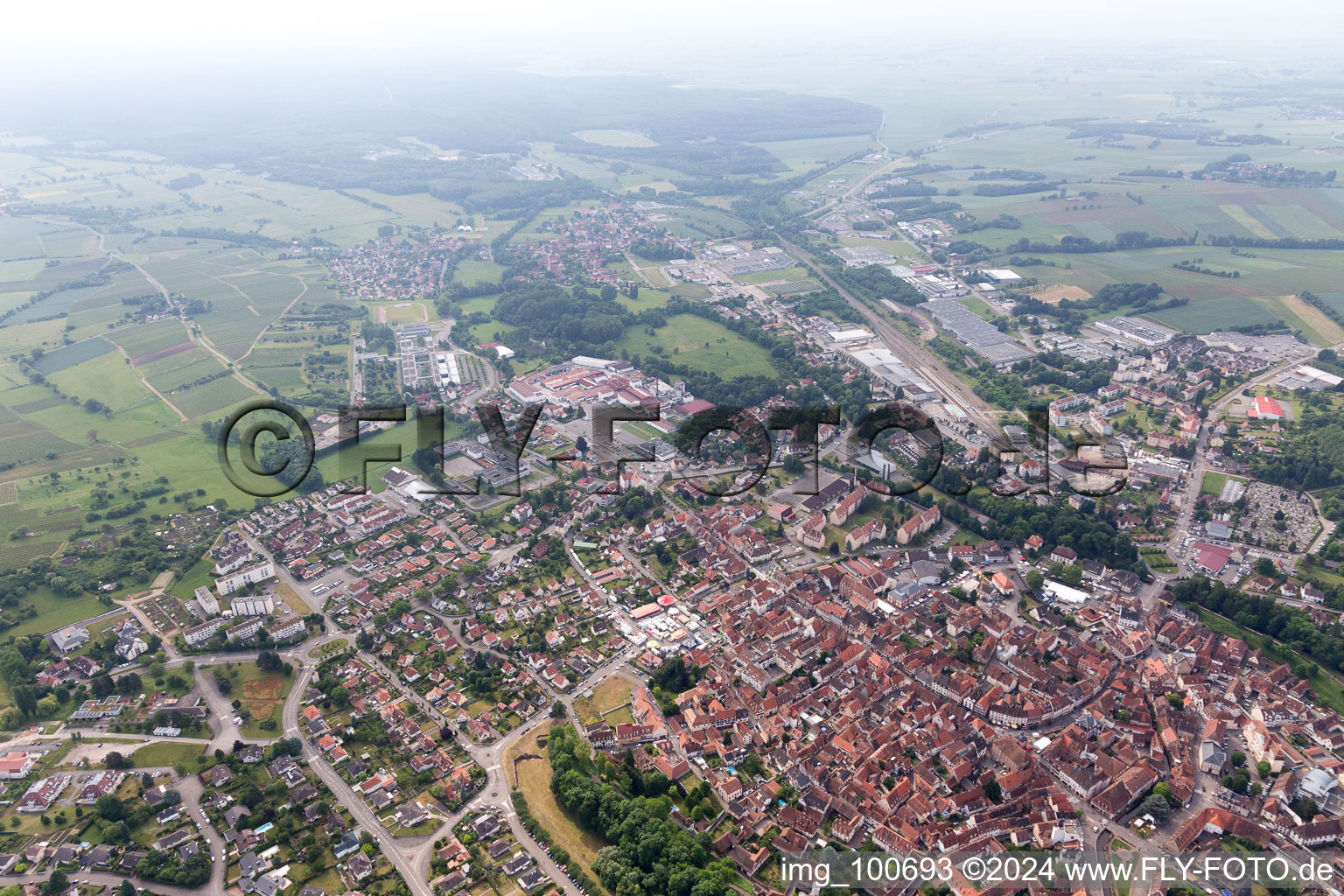 Wissembourg dans le département Bas Rhin, France vue d'en haut