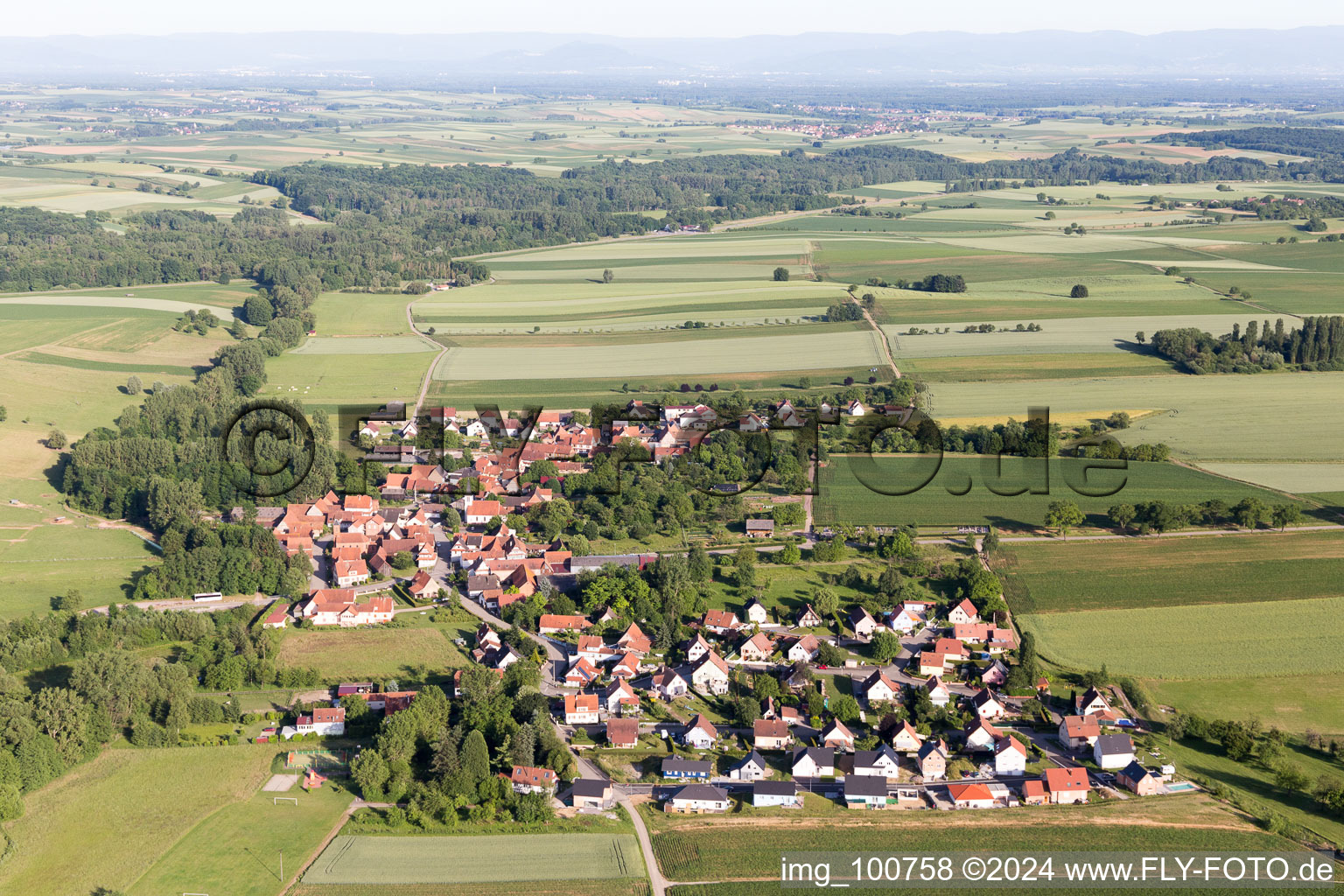 Vue oblique de Ingolsheim dans le département Bas Rhin, France