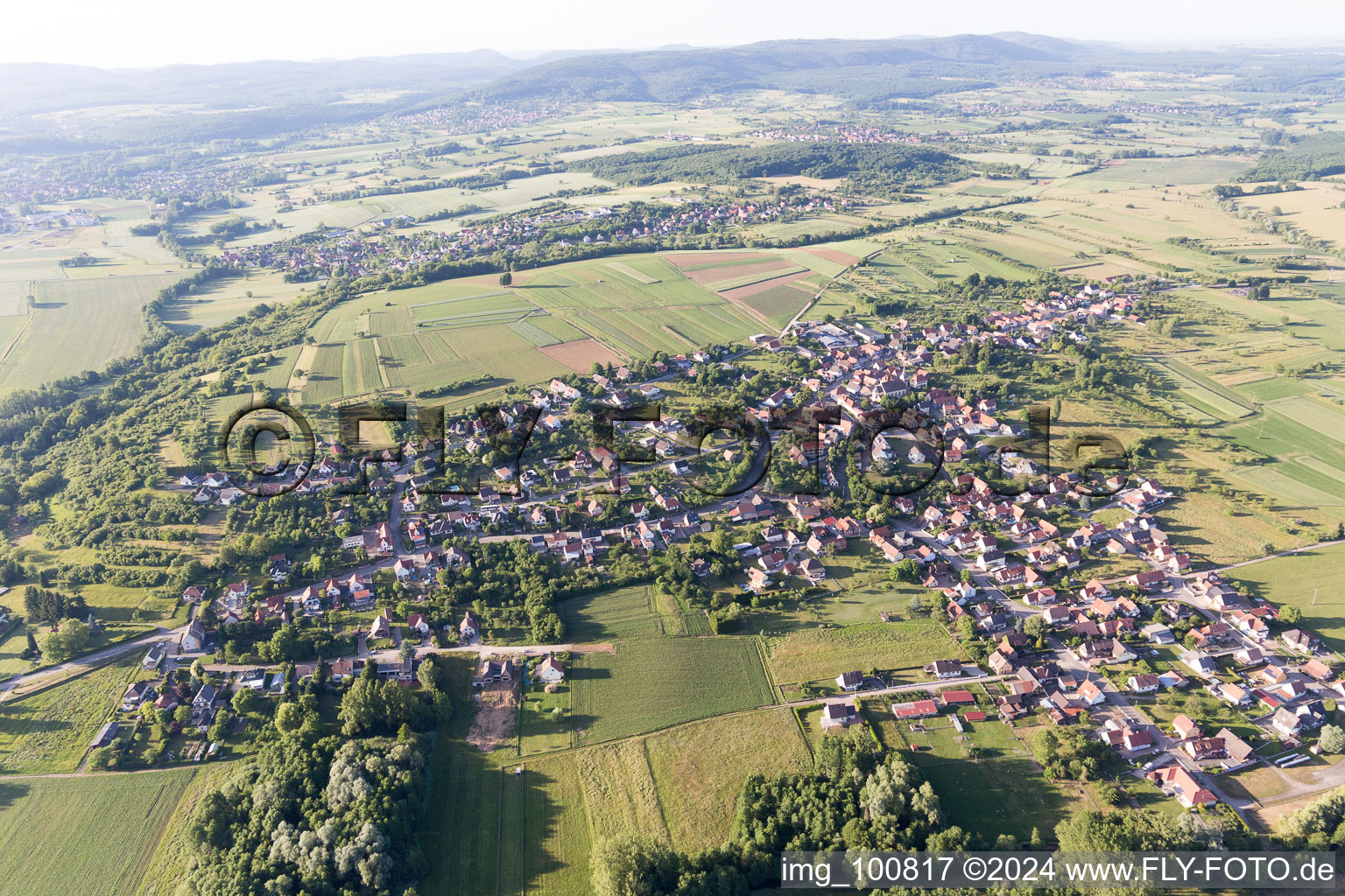 Vue oblique de Gunstett dans le département Bas Rhin, France