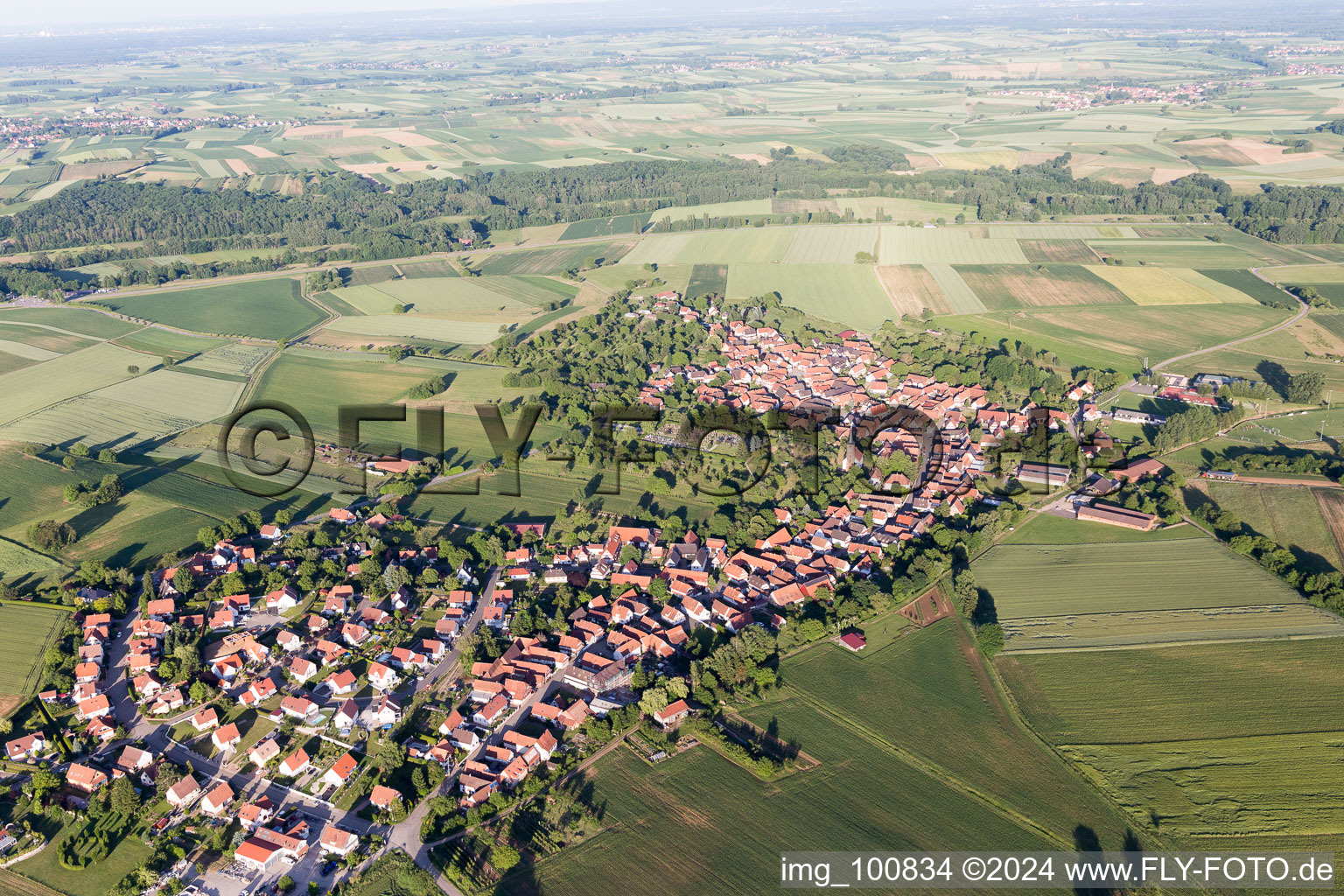 Hunspach dans le département Bas Rhin, France vue d'en haut