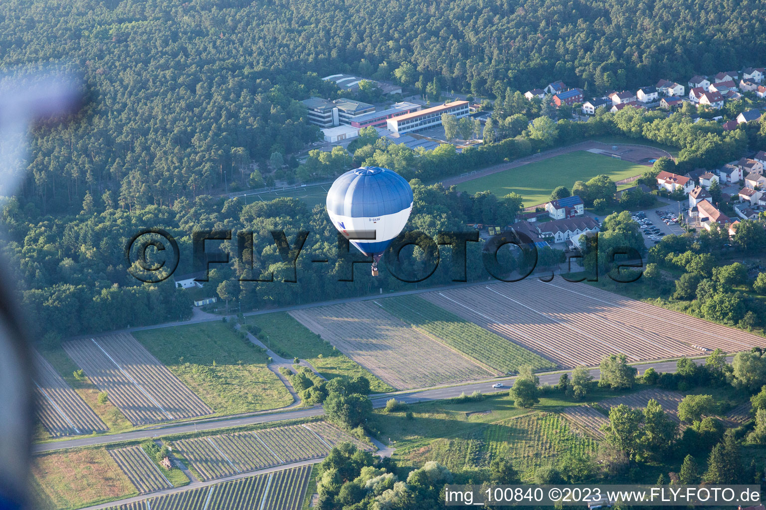 Dudenhofen dans le département Rhénanie-Palatinat, Allemagne d'un drone