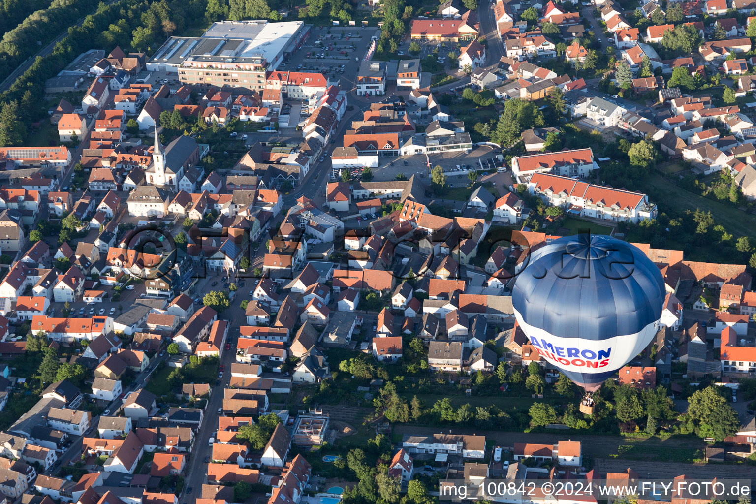 Vue aérienne de Dudenhofen dans le département Rhénanie-Palatinat, Allemagne