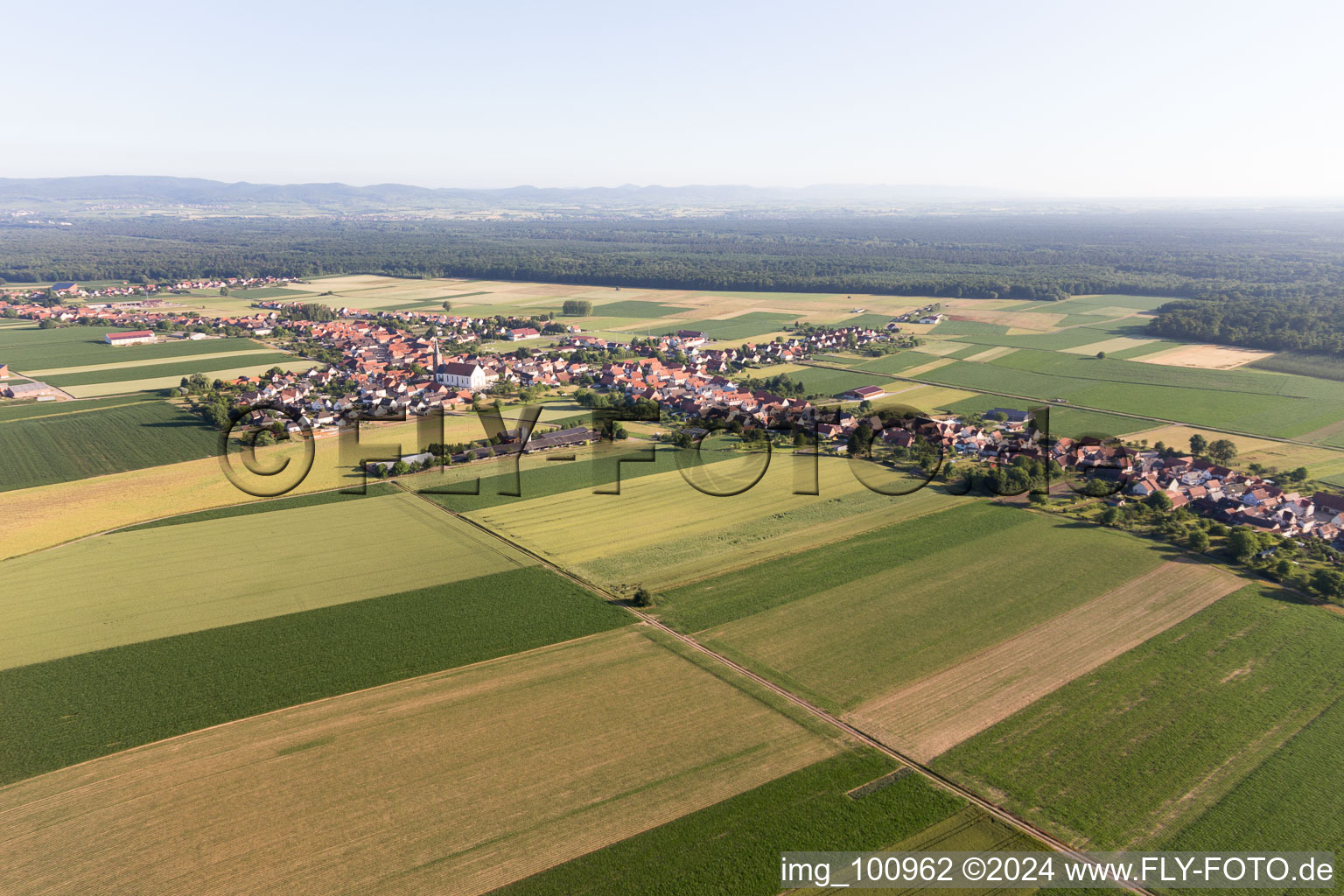 Enregistrement par drone de Schleithal dans le département Bas Rhin, France