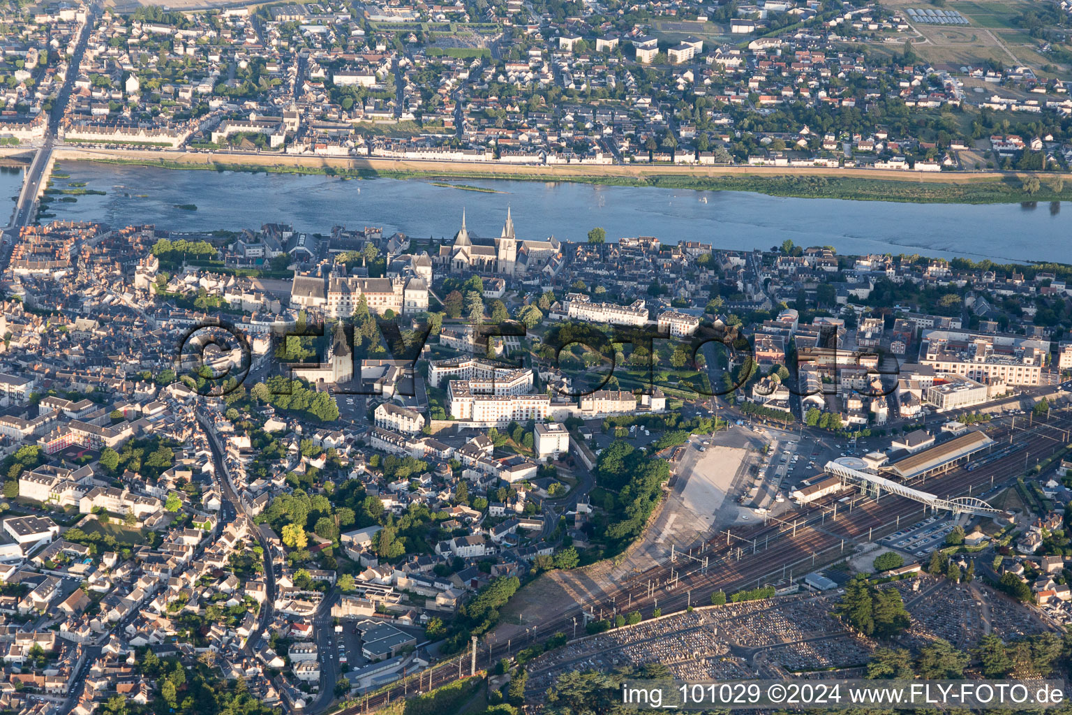 Vue aérienne de Blois dans le département Loir et Cher, France