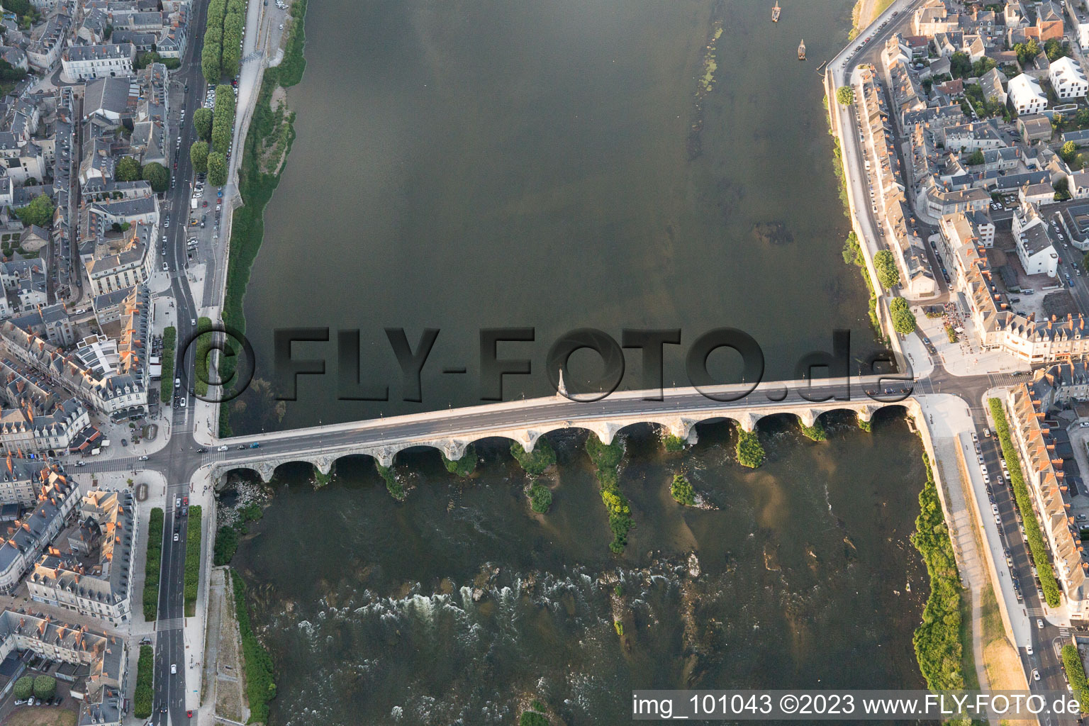Blois dans le département Loir et Cher, France d'un drone