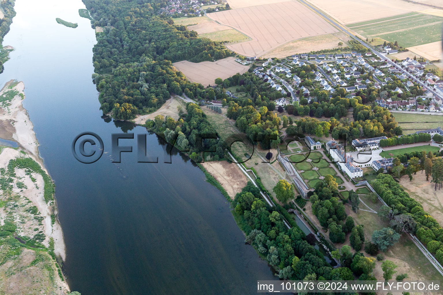 Menars dans le département Loir et Cher, France d'un drone