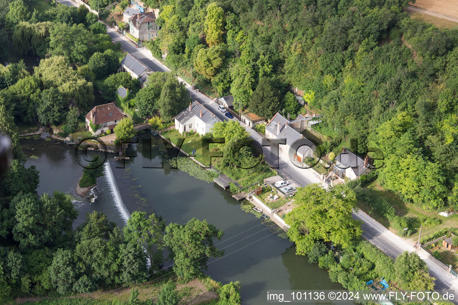 Vue oblique de Saint-Rimay dans le département Loir et Cher, France