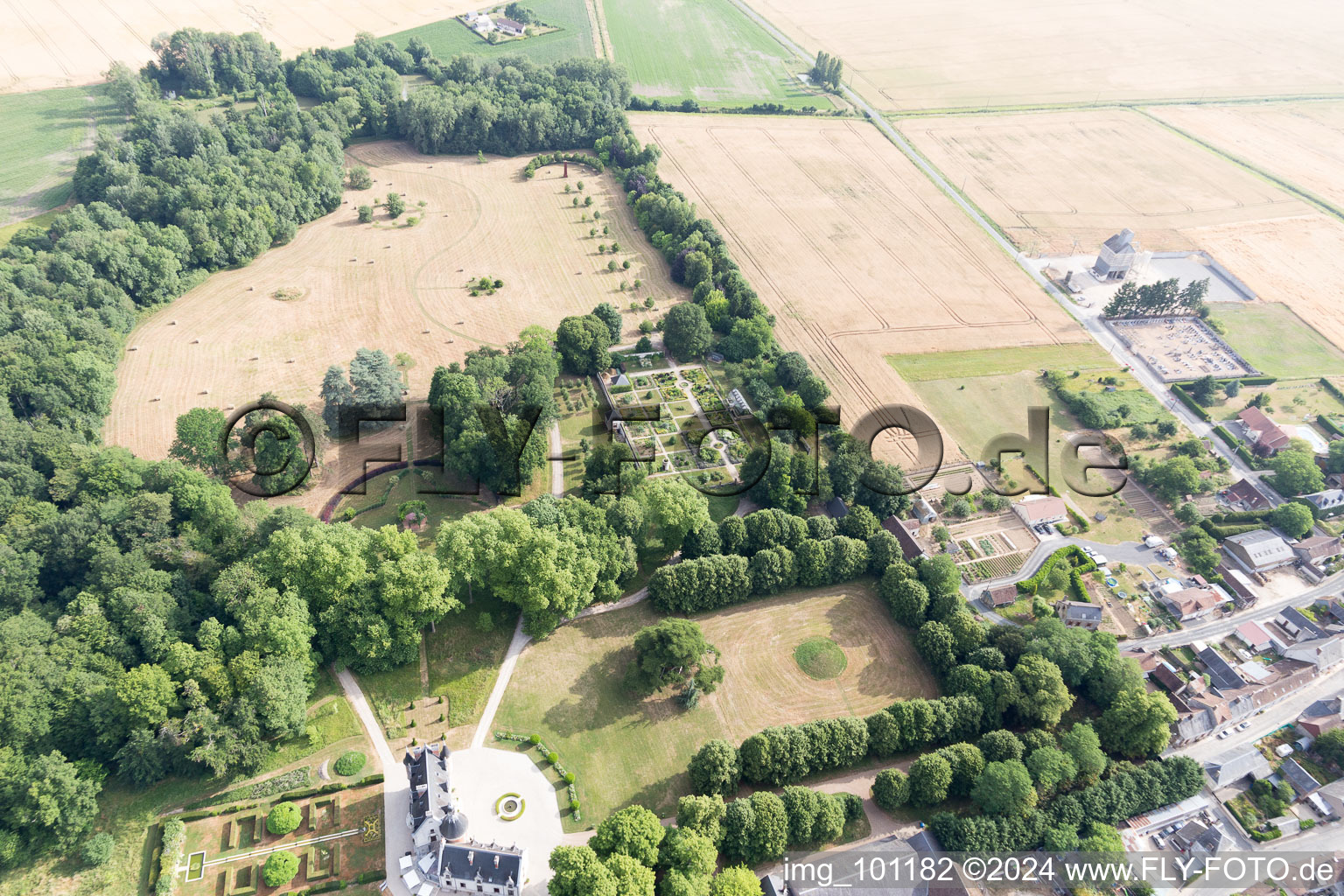 Saint-Cyr-du-Gault dans le département Loir et Cher, France hors des airs