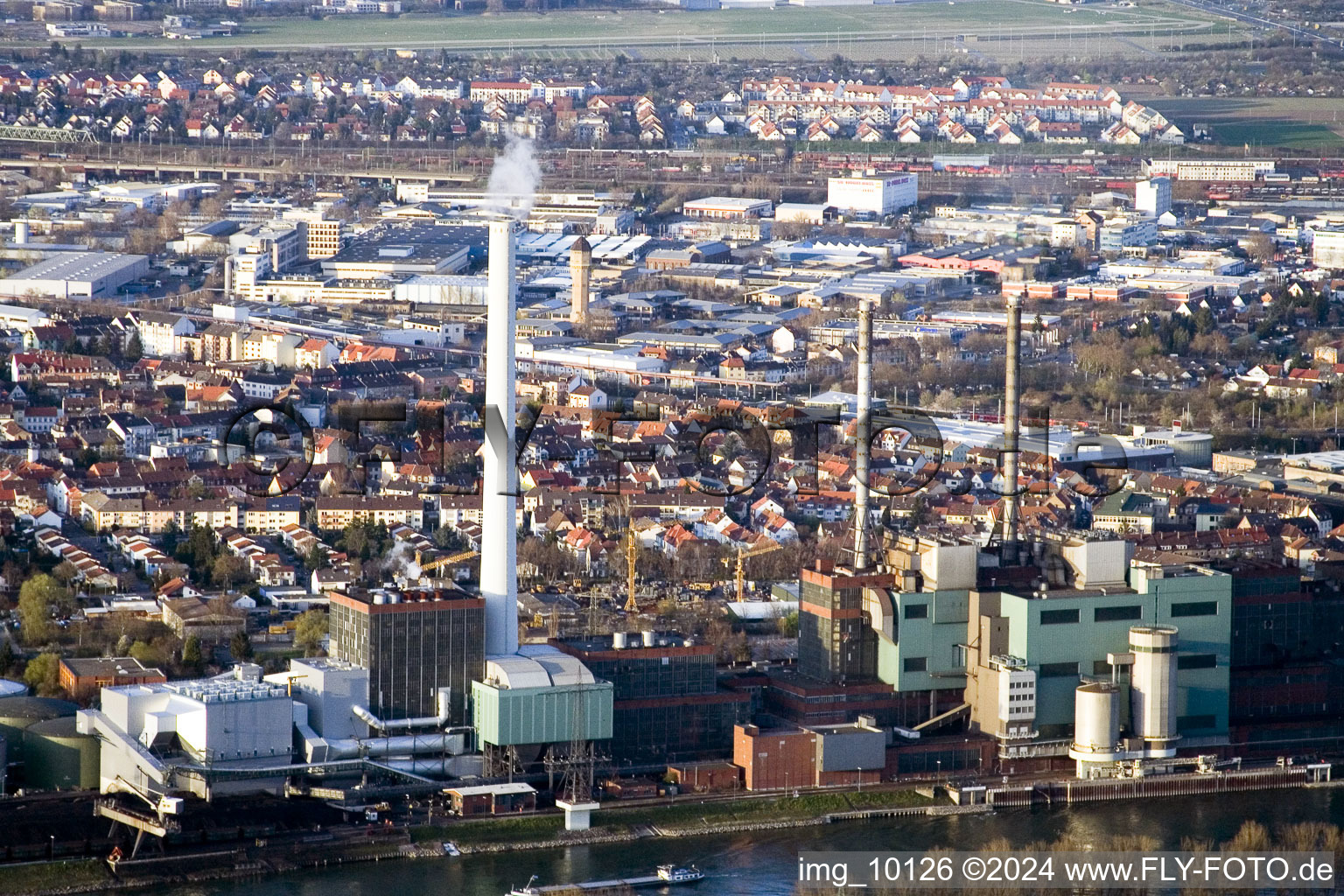 Vue aérienne de GKM du sud à le quartier Neckarau in Mannheim dans le département Bade-Wurtemberg, Allemagne