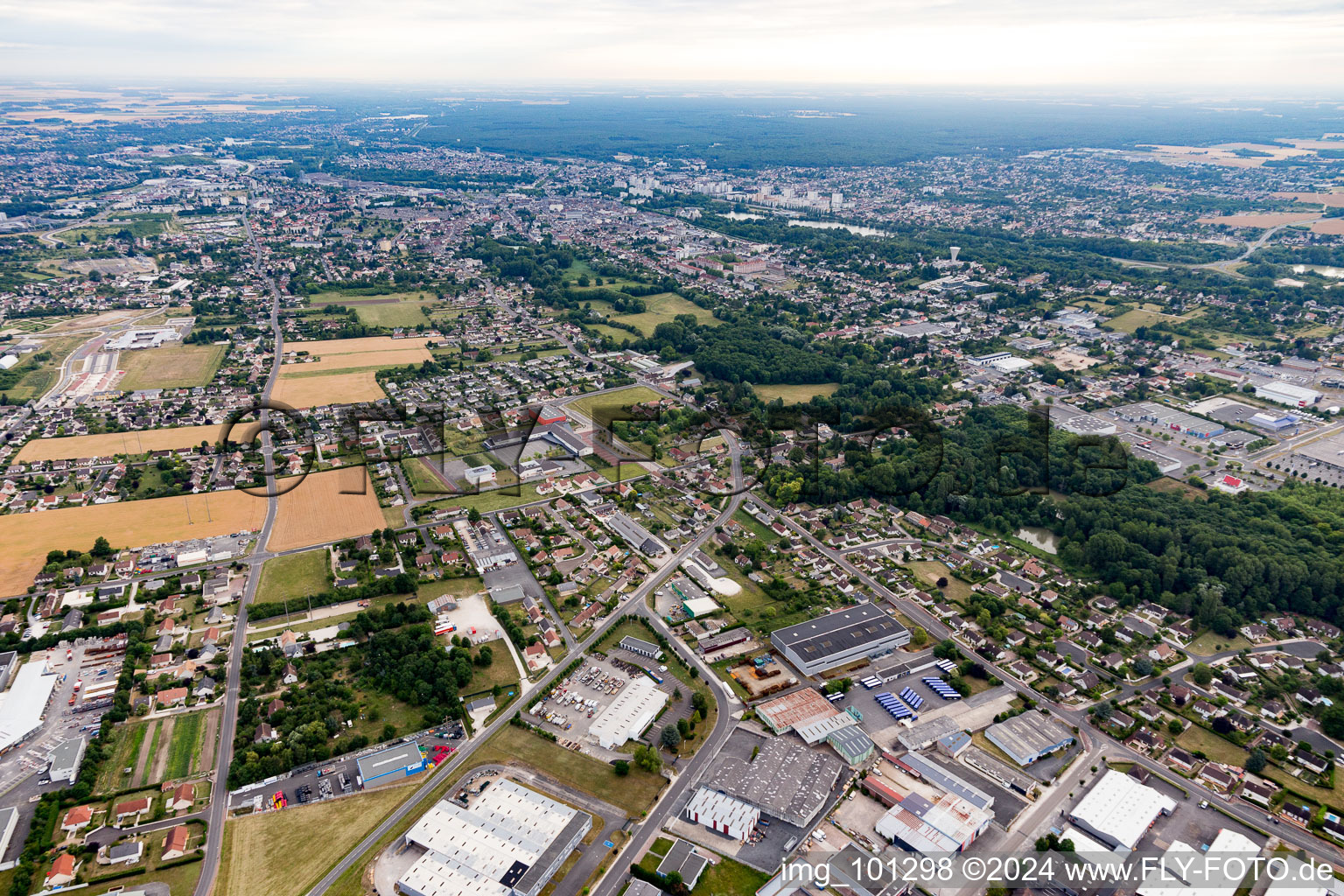 Photographie aérienne de Villemandeur dans le département Loiret, France