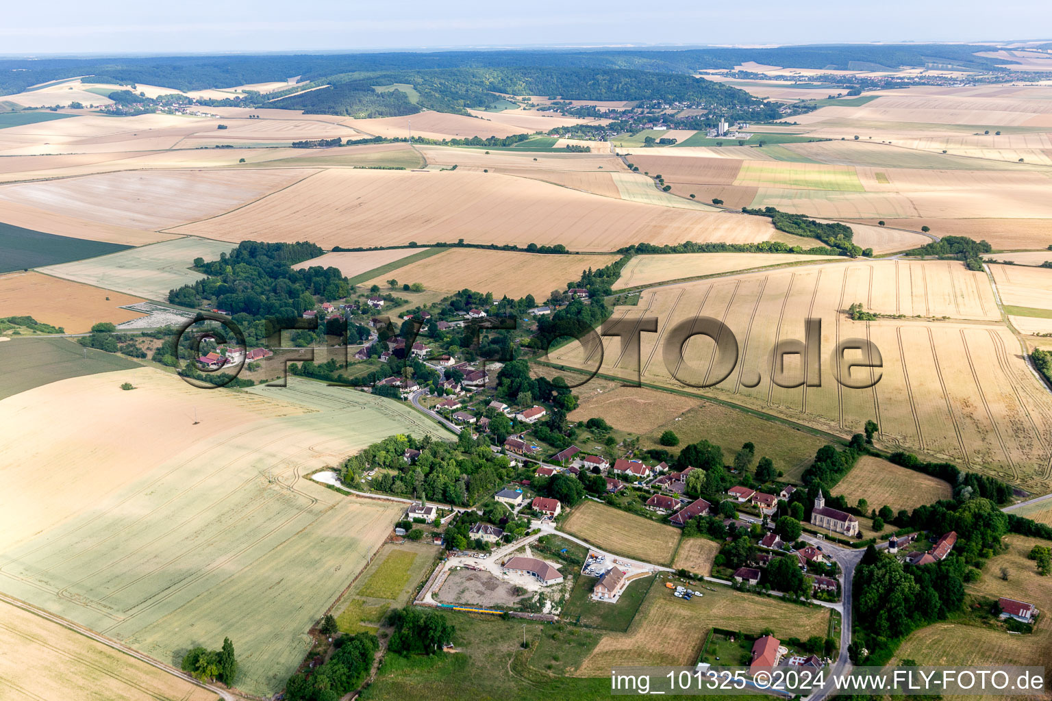 Vue aérienne de Lirey dans le département Aube, France