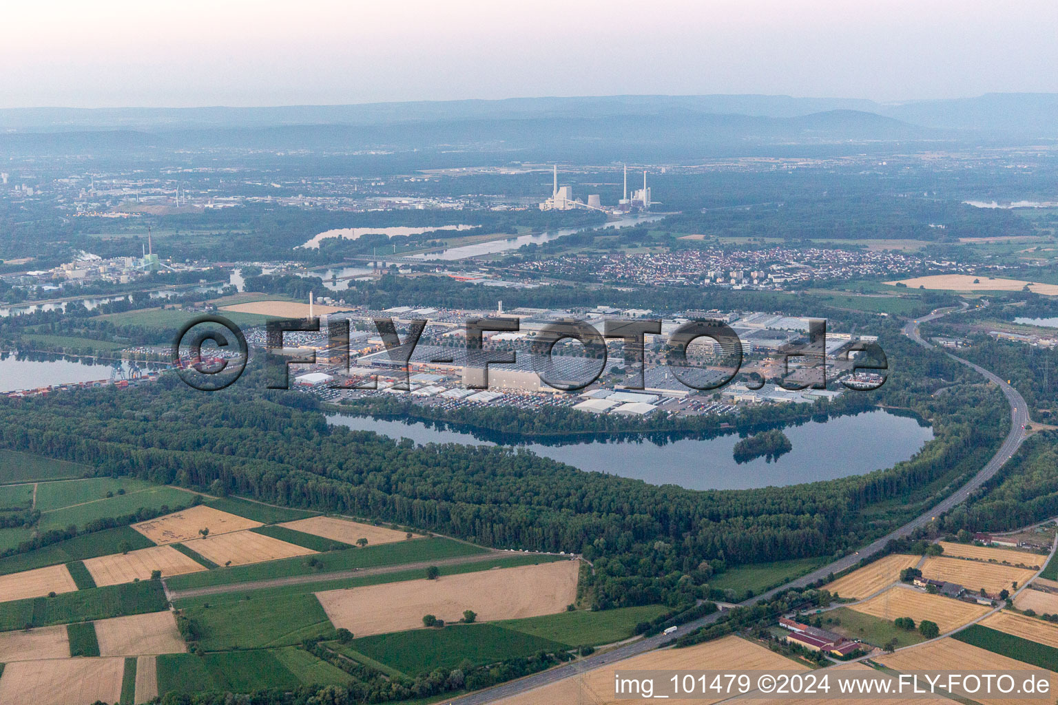 Image drone de Wörth am Rhein dans le département Rhénanie-Palatinat, Allemagne