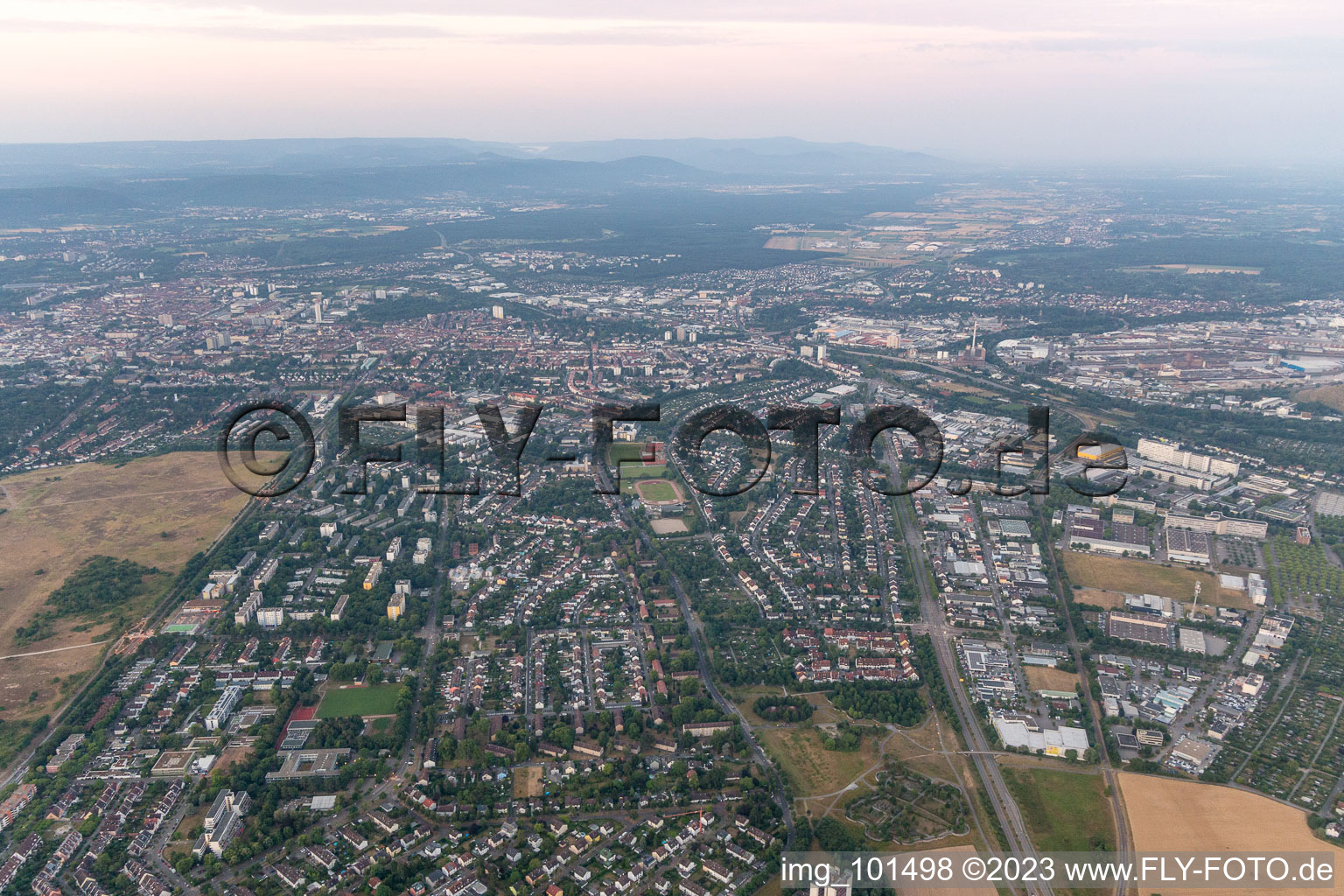 Quartier Neureut in Karlsruhe dans le département Bade-Wurtemberg, Allemagne hors des airs