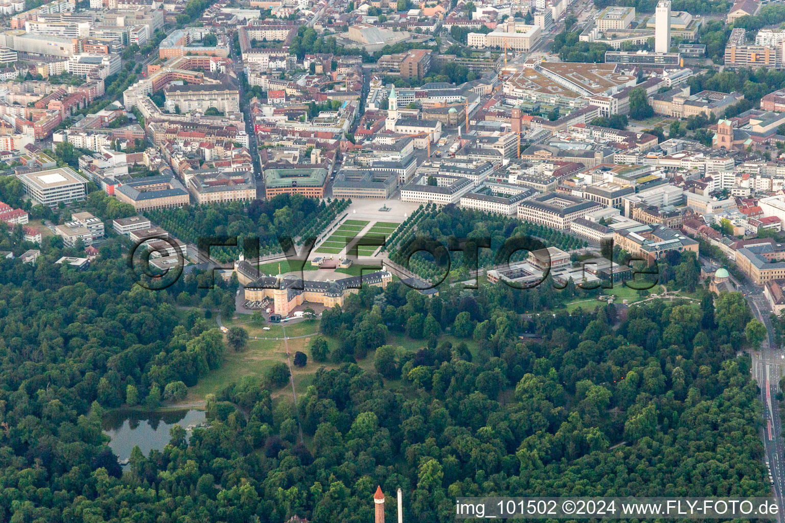 Photographie aérienne de Parc du château à le quartier Innenstadt-West in Karlsruhe dans le département Bade-Wurtemberg, Allemagne