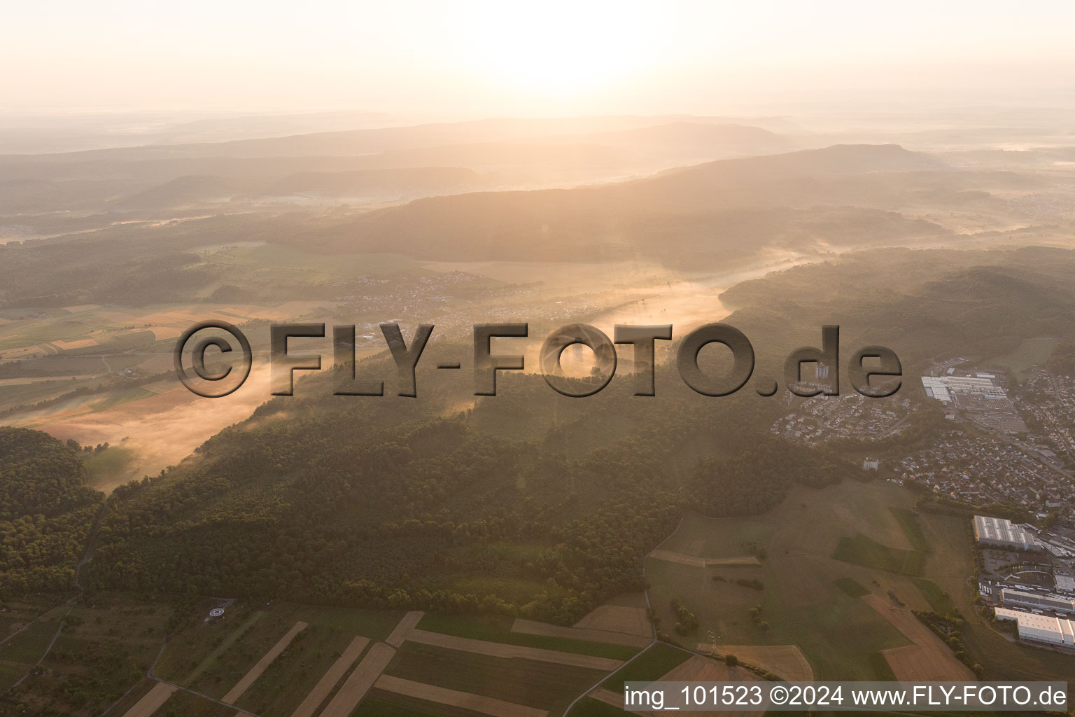 Vue aérienne de Lienzingen dans le département Bade-Wurtemberg, Allemagne