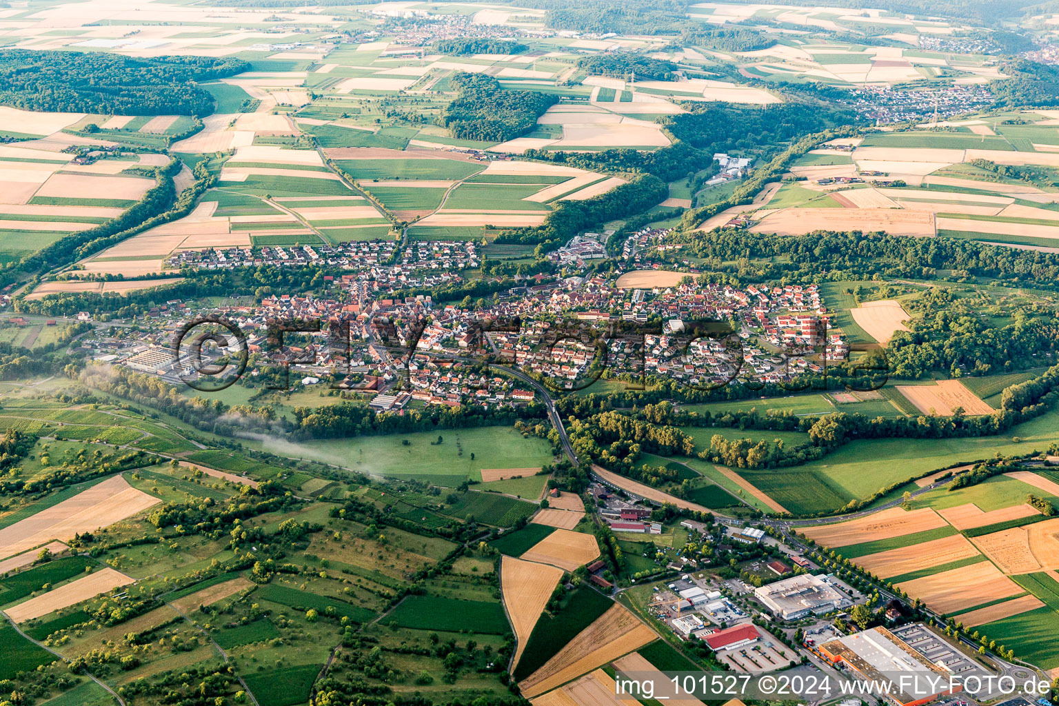 Vue aérienne de Quartier Enzweihingen in Vaihingen an der Enz dans le département Bade-Wurtemberg, Allemagne