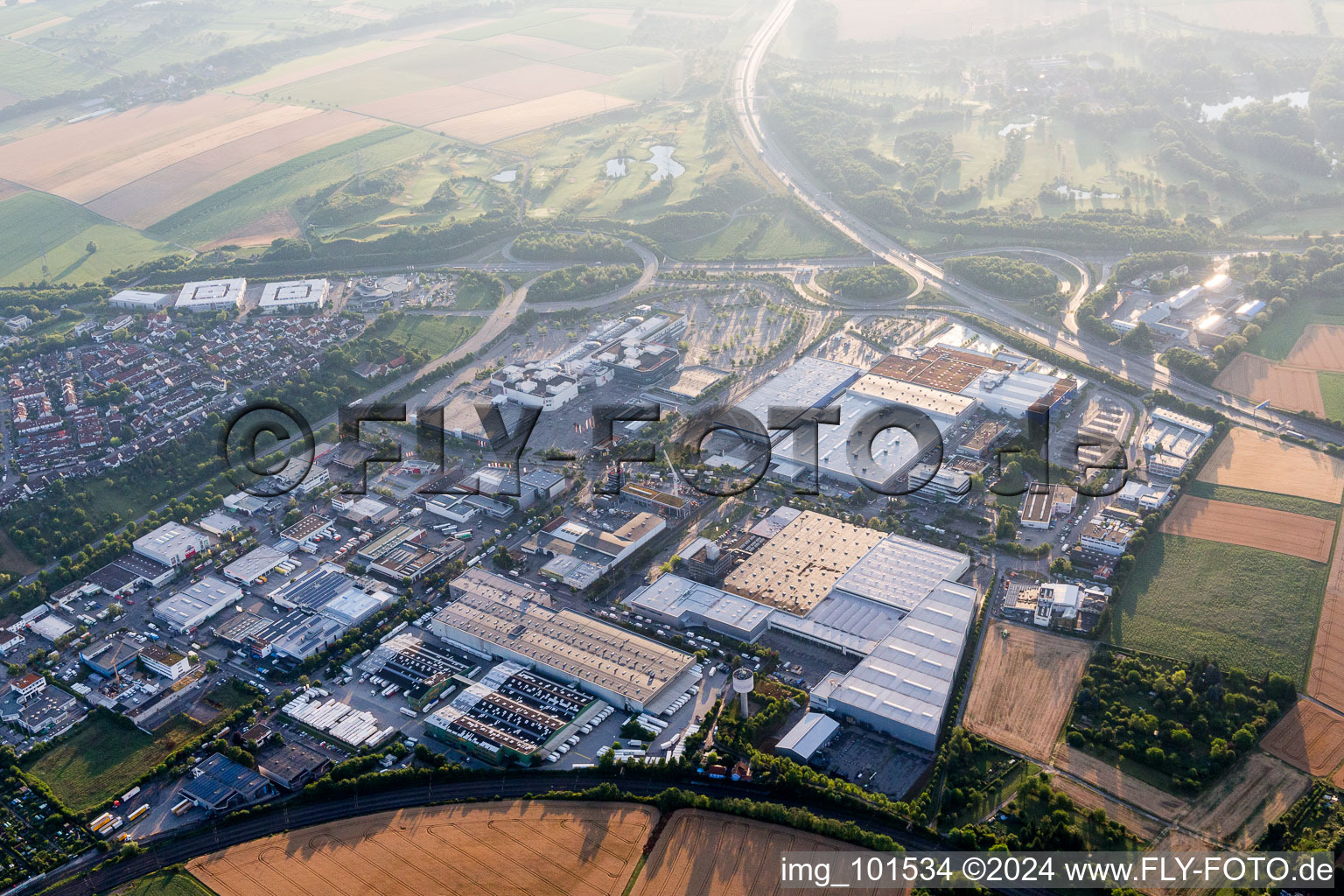 Vue aérienne de Quartier Eglosheim in Ludwigsburg dans le département Bade-Wurtemberg, Allemagne