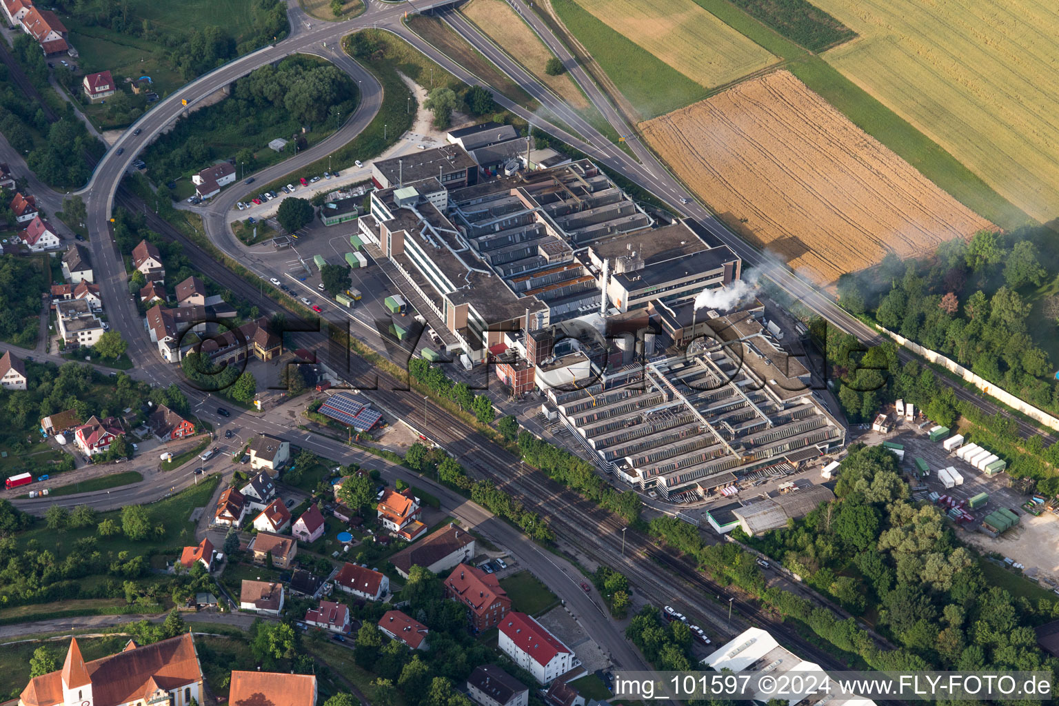 Vue aérienne de Site de l'usine RUD Ketten Rieger & Dietz GmbH u. Co. KG dans le quartier Unterkochen d'Aalen à Unterkochen dans le département Bade-Wurtemberg, Allemagne