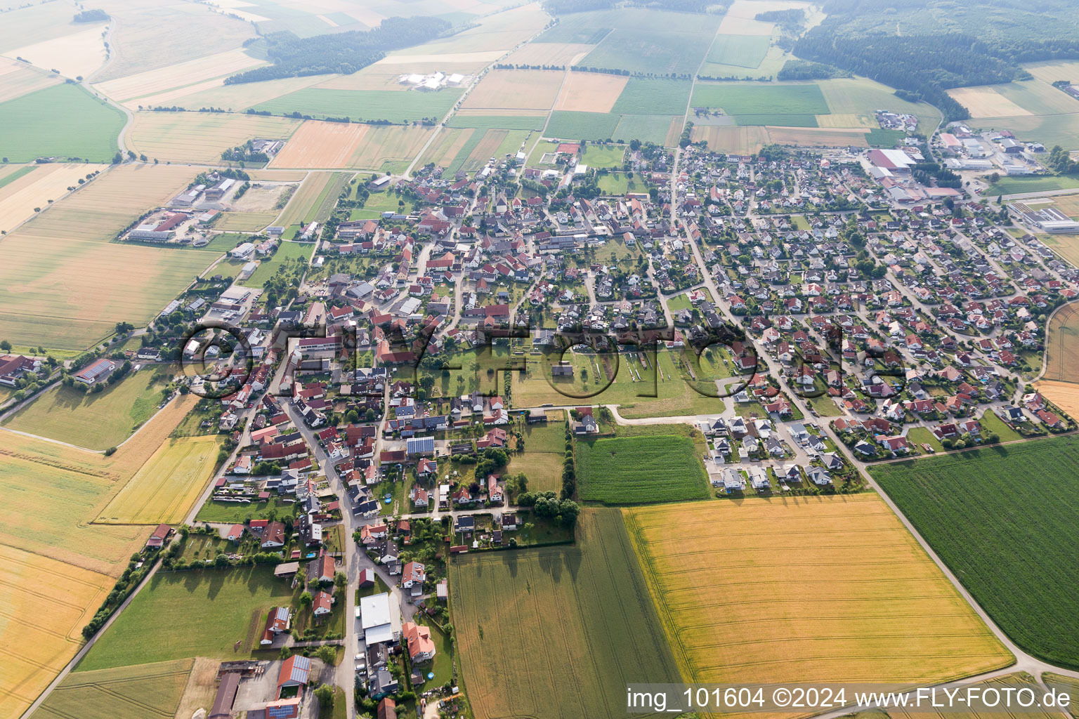 Vue aérienne de Elchingen à Elchingen auf dem Härtsfeld dans le département Bade-Wurtemberg, Allemagne