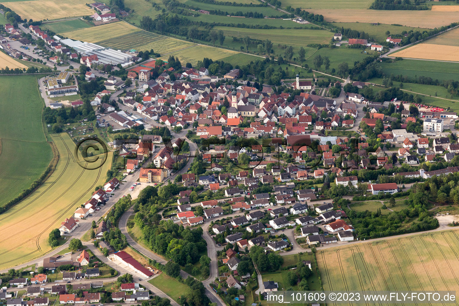 Photographie aérienne de Neresheim dans le département Bade-Wurtemberg, Allemagne