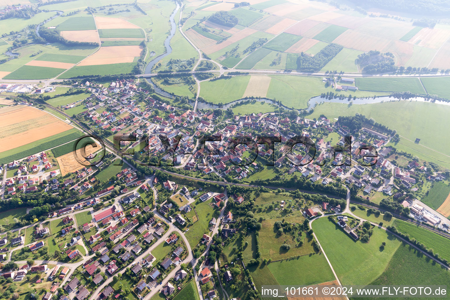 Vue aérienne de Ebermergen dans le département Bavière, Allemagne