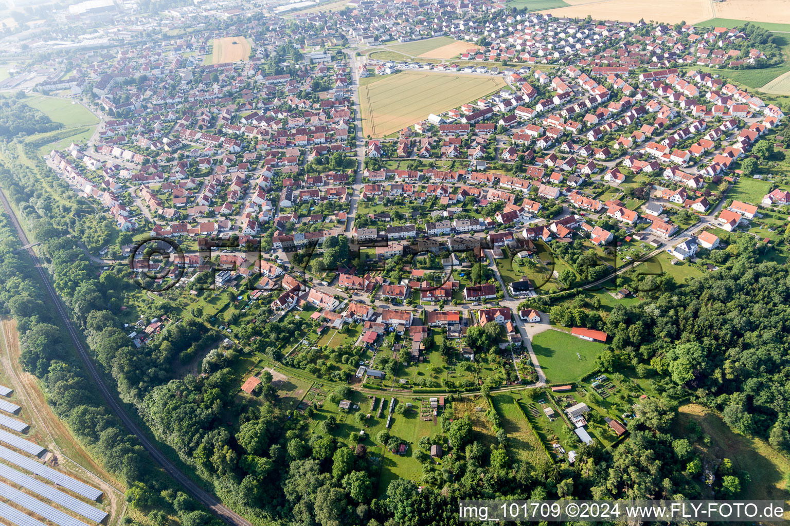 Vue aérienne de Règlement de Ramberg à le quartier Riedlingen in Donauwörth dans le département Bavière, Allemagne