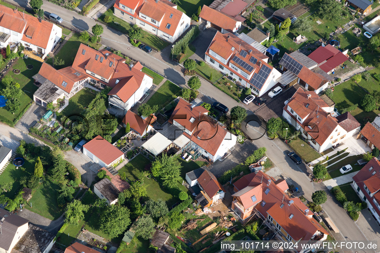 Quartier Riedlingen in Donauwörth dans le département Bavière, Allemagne du point de vue du drone