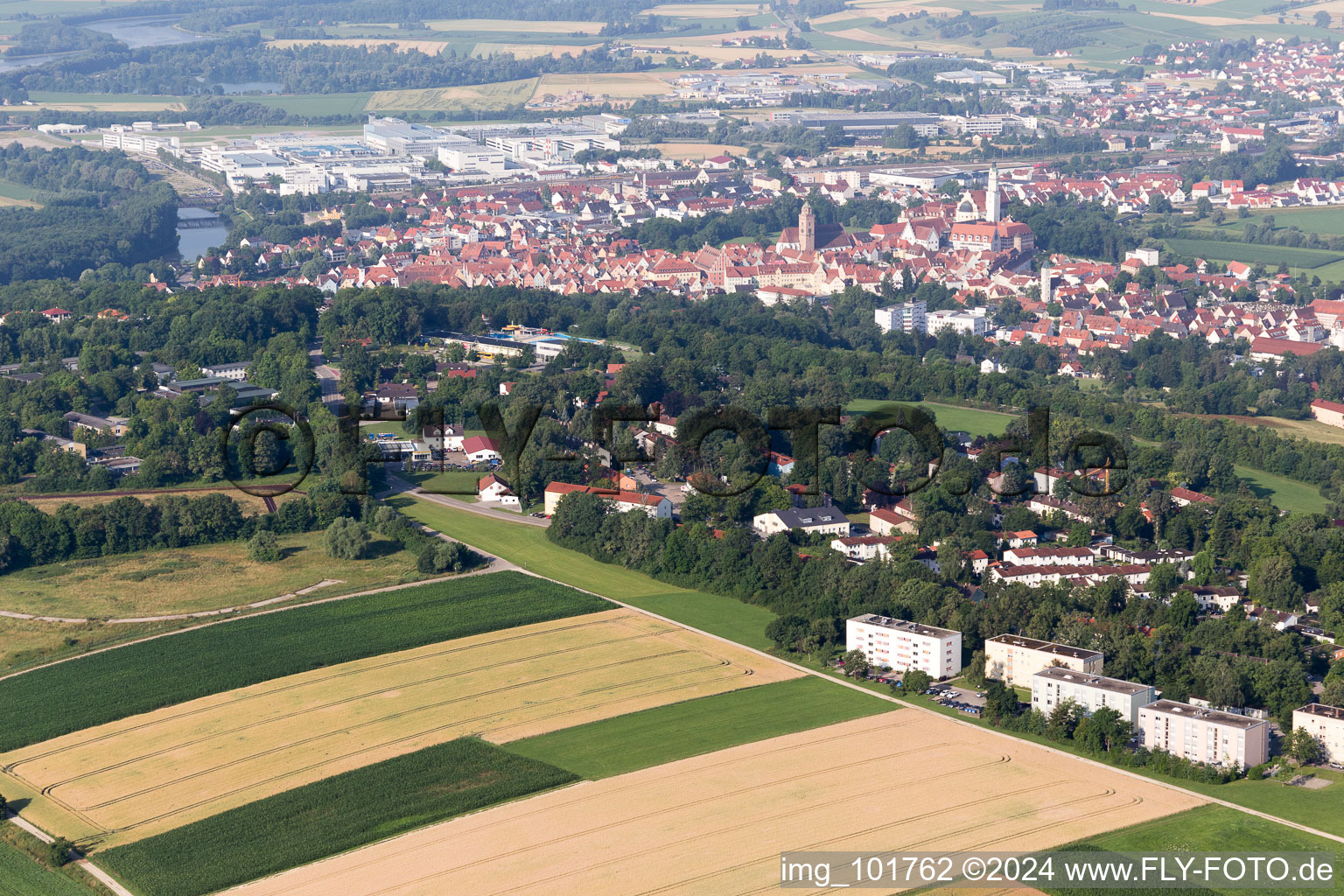 Vue d'oiseau de Donauwörth dans le département Bavière, Allemagne