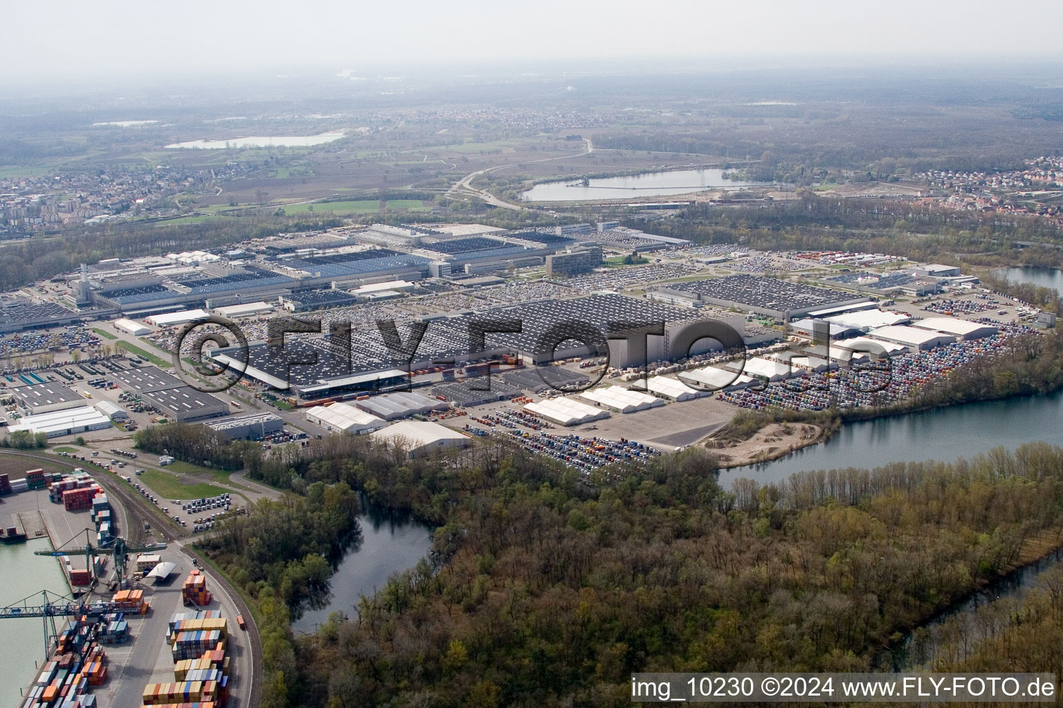 Image drone de Zone industrielle d'Oberwald à Wörth am Rhein dans le département Rhénanie-Palatinat, Allemagne