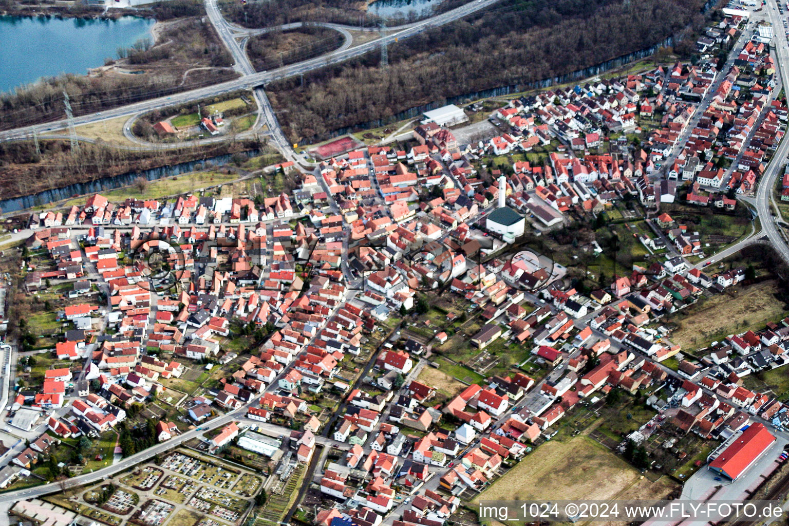 Vue oblique de Wörth am Rhein dans le département Rhénanie-Palatinat, Allemagne