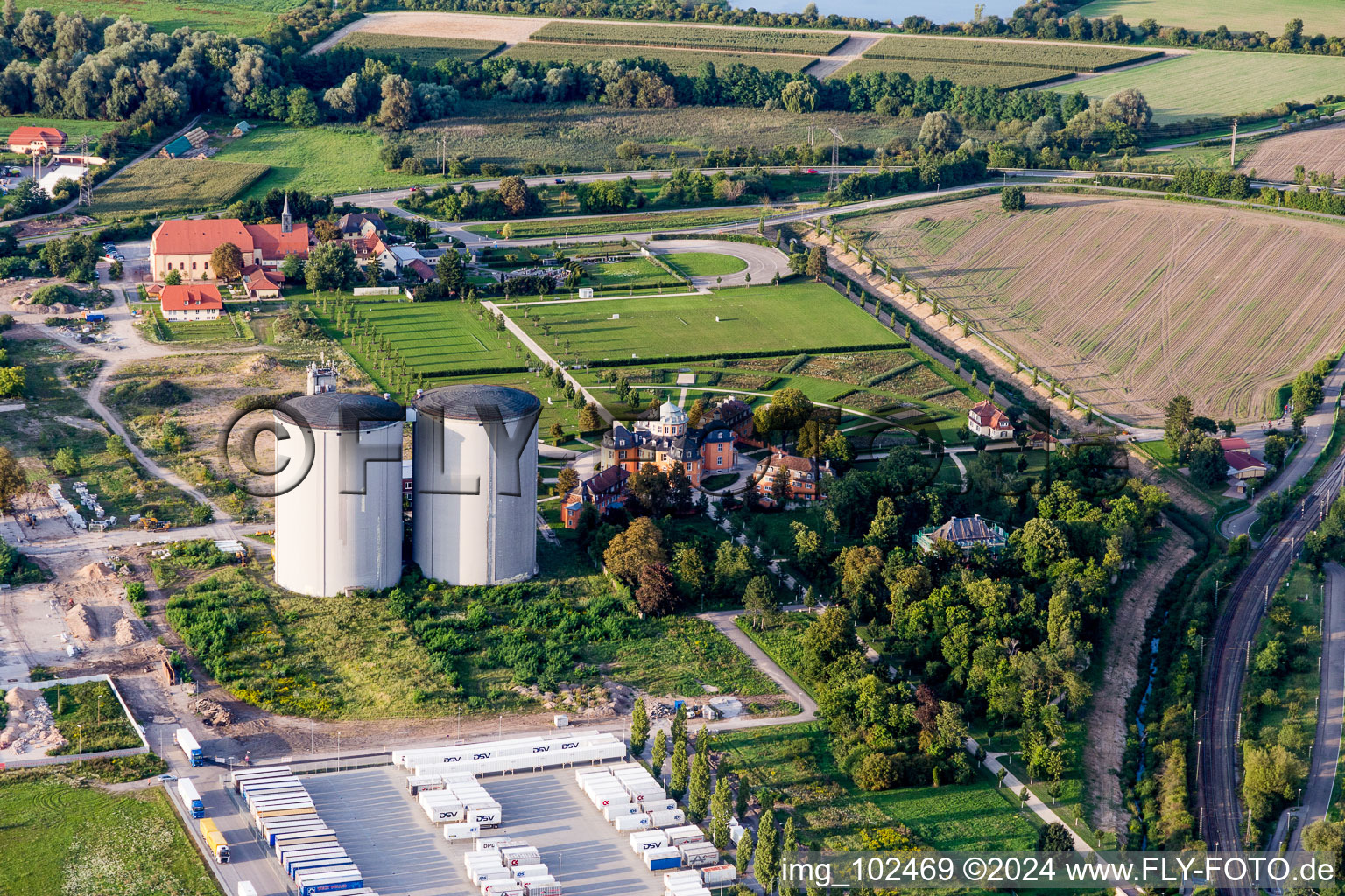 Waghäusel dans le département Bade-Wurtemberg, Allemagne depuis l'avion