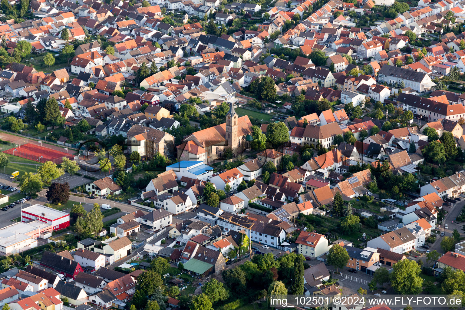 Kirrlach dans le département Bade-Wurtemberg, Allemagne d'en haut